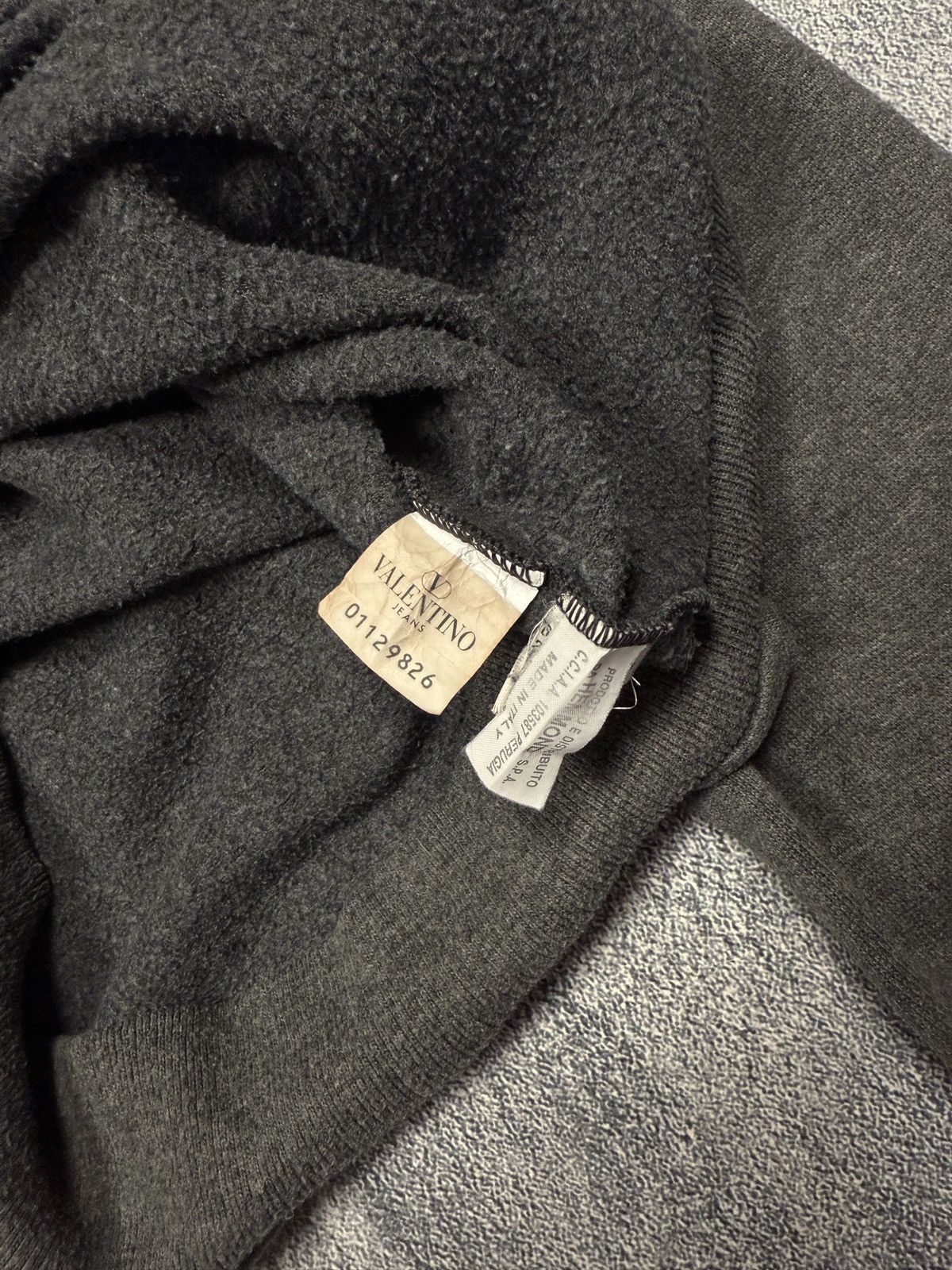 Valentino Valentino Jeans Big Logo Embroidered Sweater Size US M / EU 48-50 / 2 - 8 Thumbnail