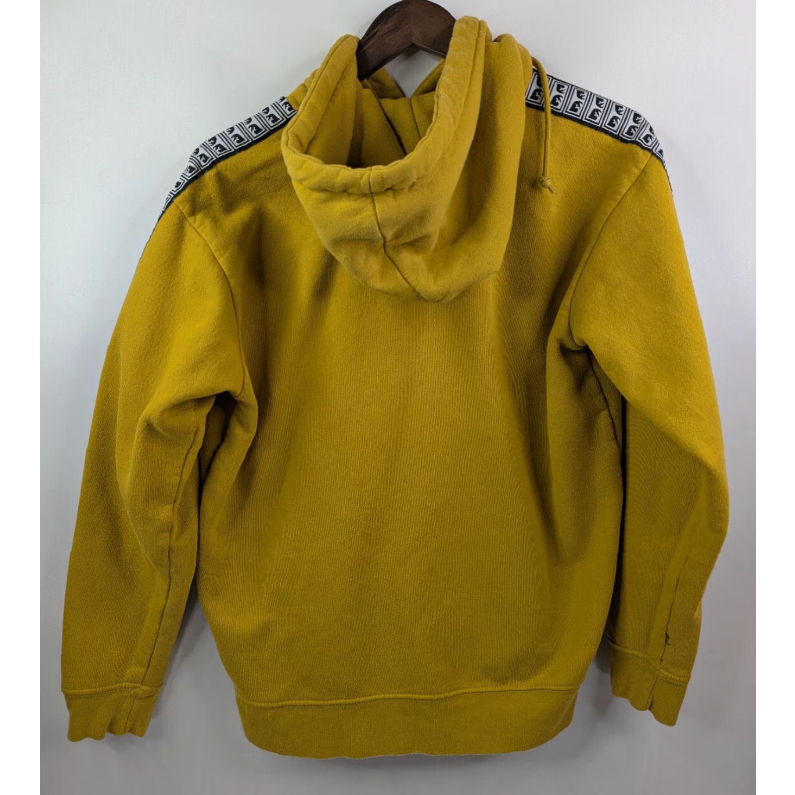 Obey OBEY Propaganda Hoodie Pullover Sweatshirt Streetwear Size Small Yellow Mens Size US S / EU 44-46 / 1 - 5 Thumbnail