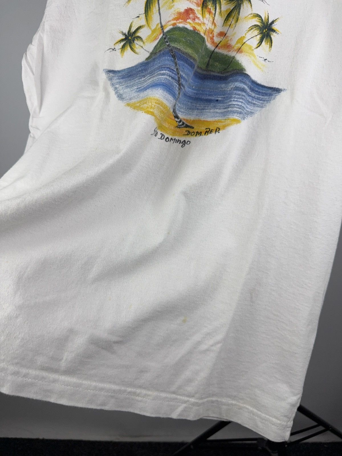 Vintage Vintage 90s Retro Santo Domingo Caribbean Print Sunset Tee Size US L / EU 52-54 / 3 - 8 Thumbnail