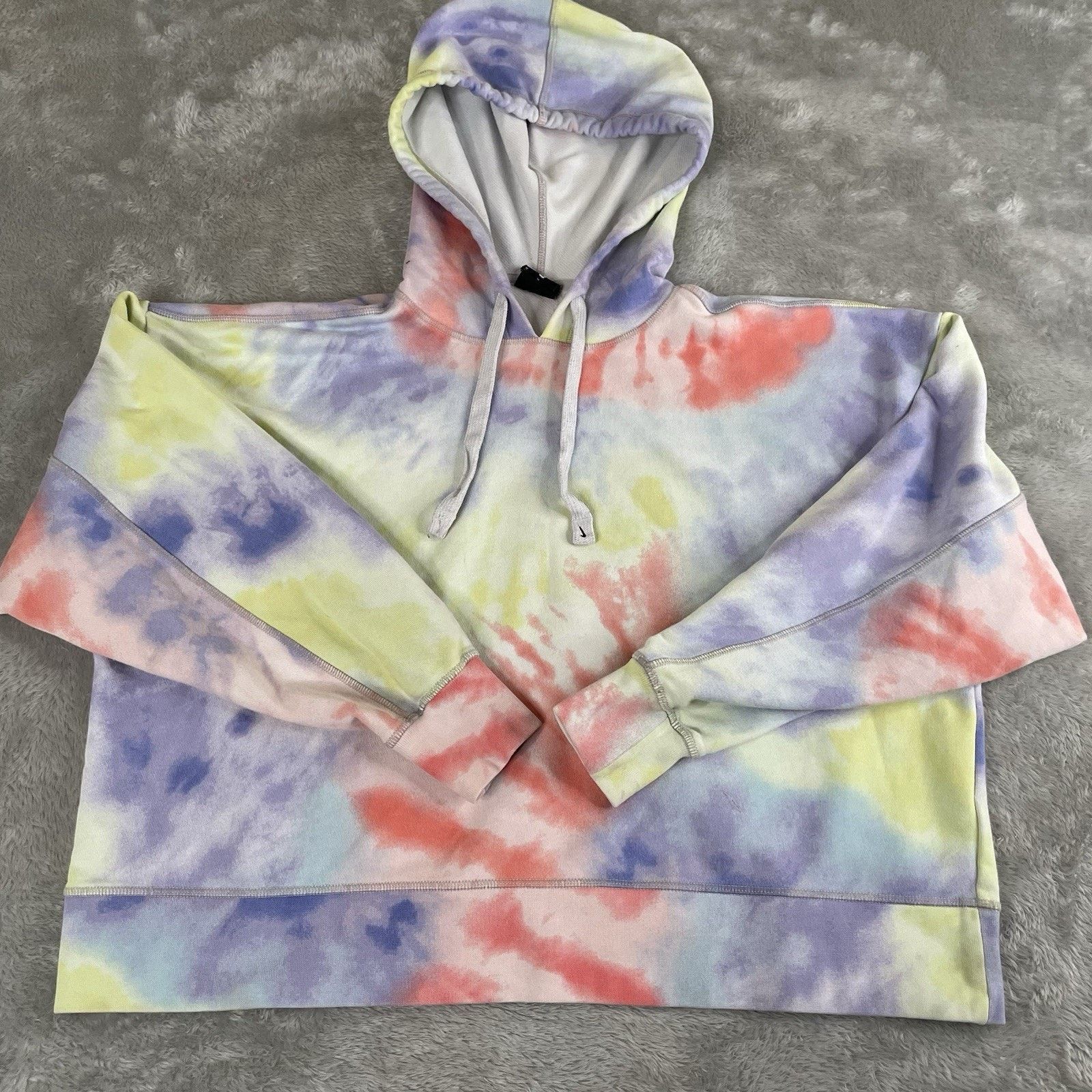 Nike Nike Get Fit Tie-Dye Cropped Hoodie Women's Medium Size M / US 6-8 / IT 42-44 - 1 Thumbnail