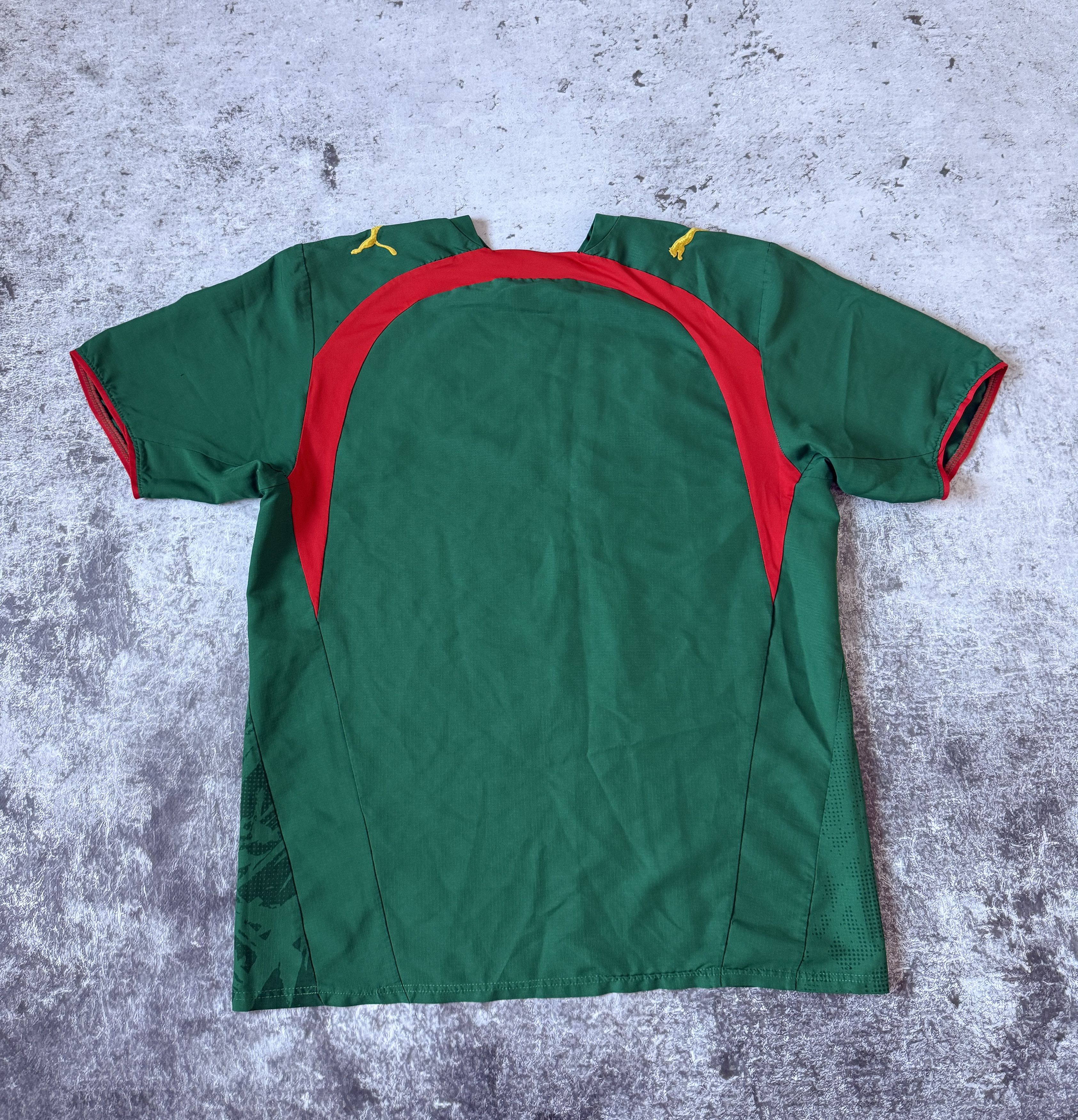 Puma CAMEROUN NATIONAL TEAM 2006/2007 HOME FOOTBALL SHIRT PUMA Size US M / EU 48-50 / 2 - 8 Thumbnail