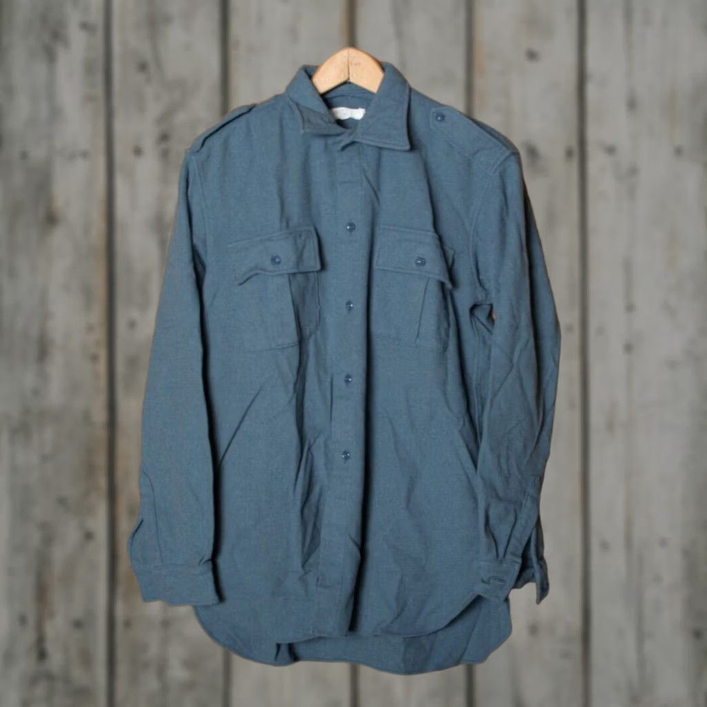 Vintage VINTAGE LANIFICIO PECCI Blue Wool Button Front Army Shirt Sz. S/M Mens Wool Button-Up Epaulettes Navy Blue Shirt Mens S/M Size US S / EU 44-46 / 1 - 1 Thumbnail