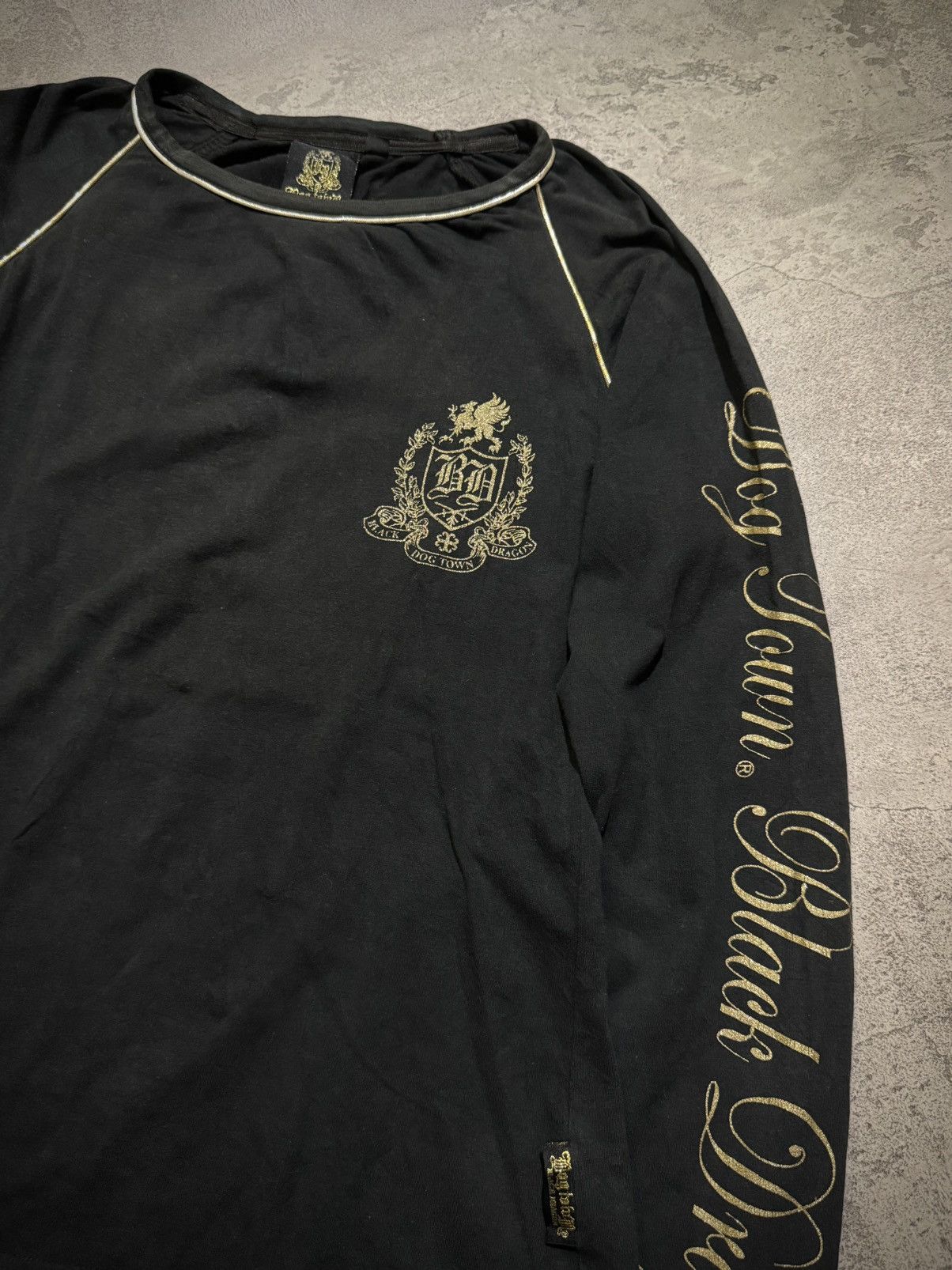Dogtown DOGTOWN BLACK DRAGON POEM GRUNGE LONGSLEEVE Size US M / EU 48-50 / 2 - 4 Thumbnail