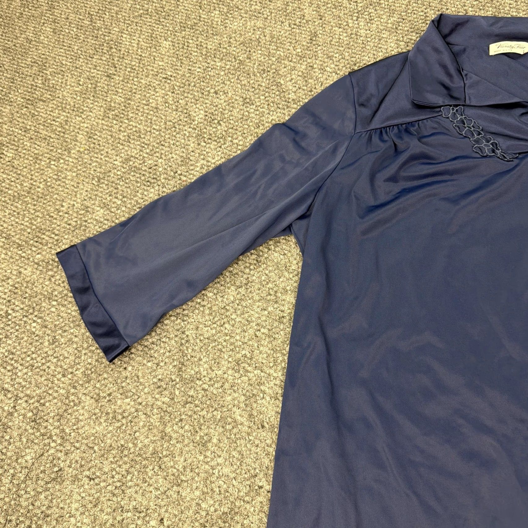 Vintage VINTAGE Vanity Fair Robe Womens Large Blue Nylon Button Front Housecoat 60s Size ONE SIZE - 5 Thumbnail