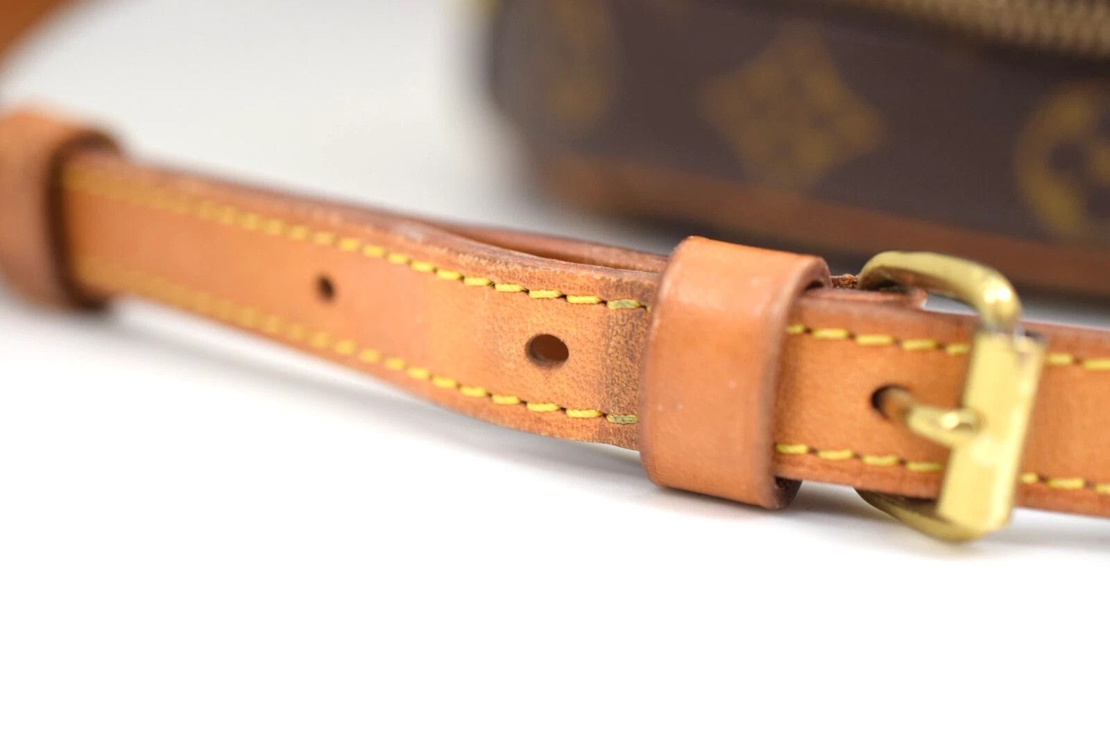 Louis Vuitton Louis Vuitton Blois Crossbody Bag Monogram Canvas M51221 Size ONE SIZE - 9 Thumbnail