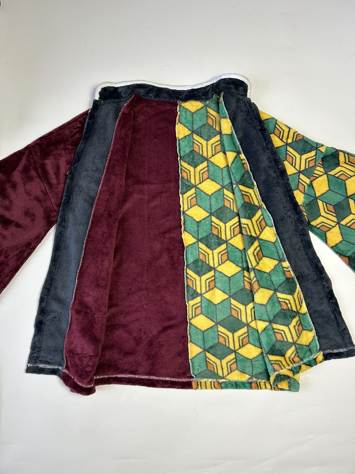 Anime × Japanese Brand DEMON SLAYER TOMIOKA GIYUU KIMONO Size US M / EU 48-50 / 2 - 3 Thumbnail
