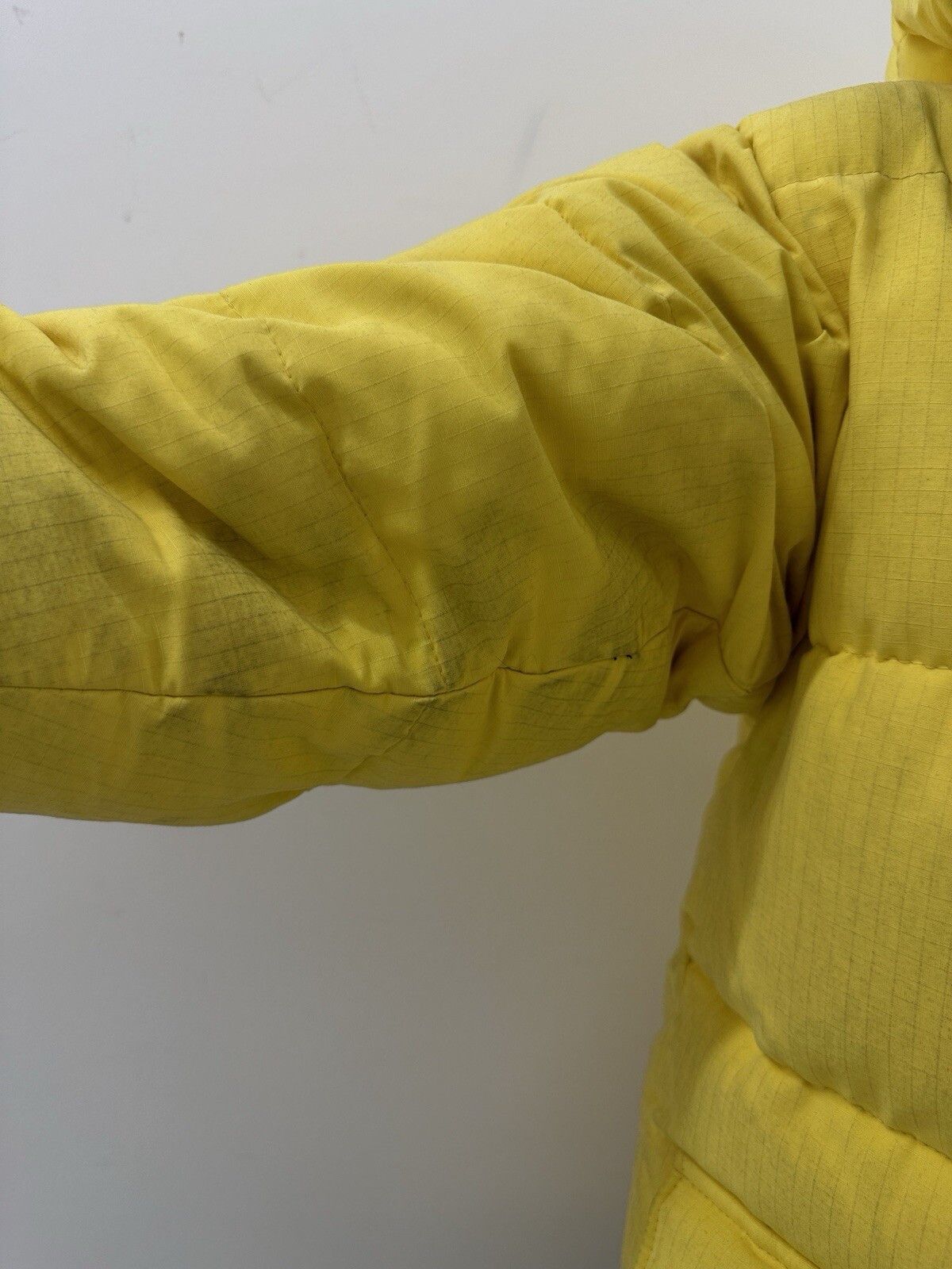 Schott Vintage 1990s 90s Yellow Puffer Down Jacket Schott NYC Men Size US S / EU 44-46 / 1 - 16 Thumbnail