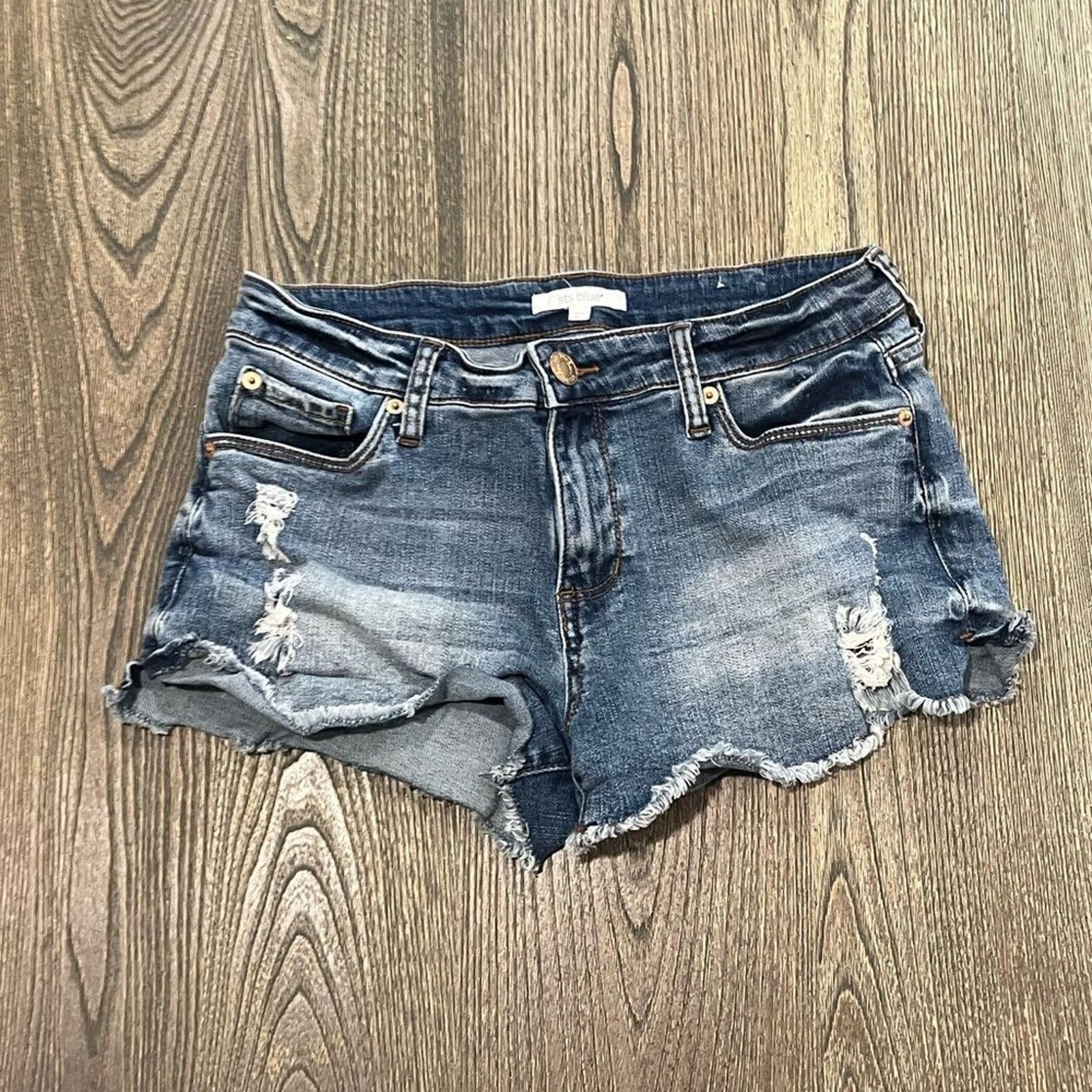 Vintage STS Blue Boyfriend Shorts Mid Rise Distressed Frayed Hem 27 Size 27" / US 4 / IT 40 - 1 Thumbnail
