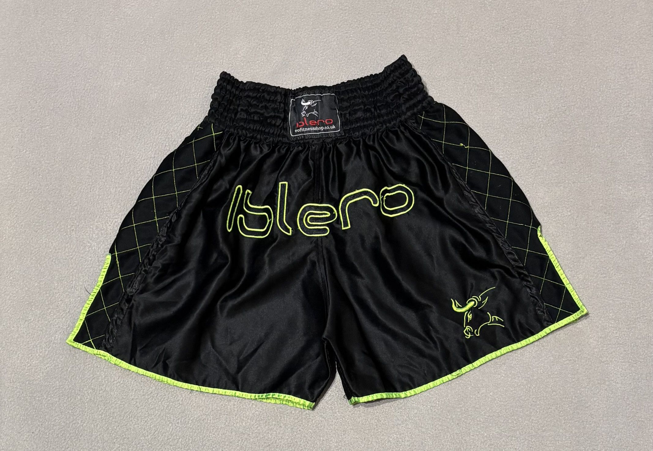Other Islero Muaythai Thai Boxing MMA Sports Shorts Size L Size US 33 - 1 Thumbnail