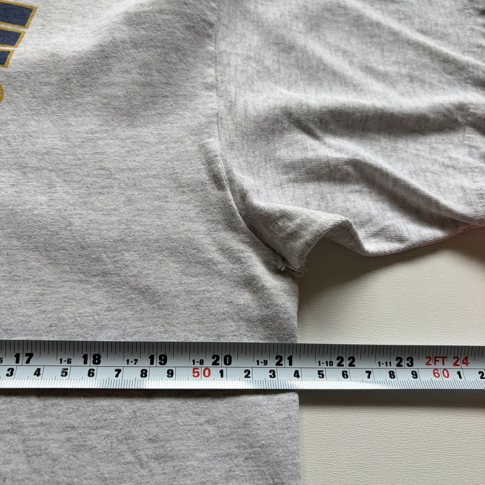 NCAA × Vintage × Warner Bros Vintage Michigan Wolverines Looney Tunes Taz T Shirt Medium Size US M / EU 48-50 / 2 - 6 Thumbnail