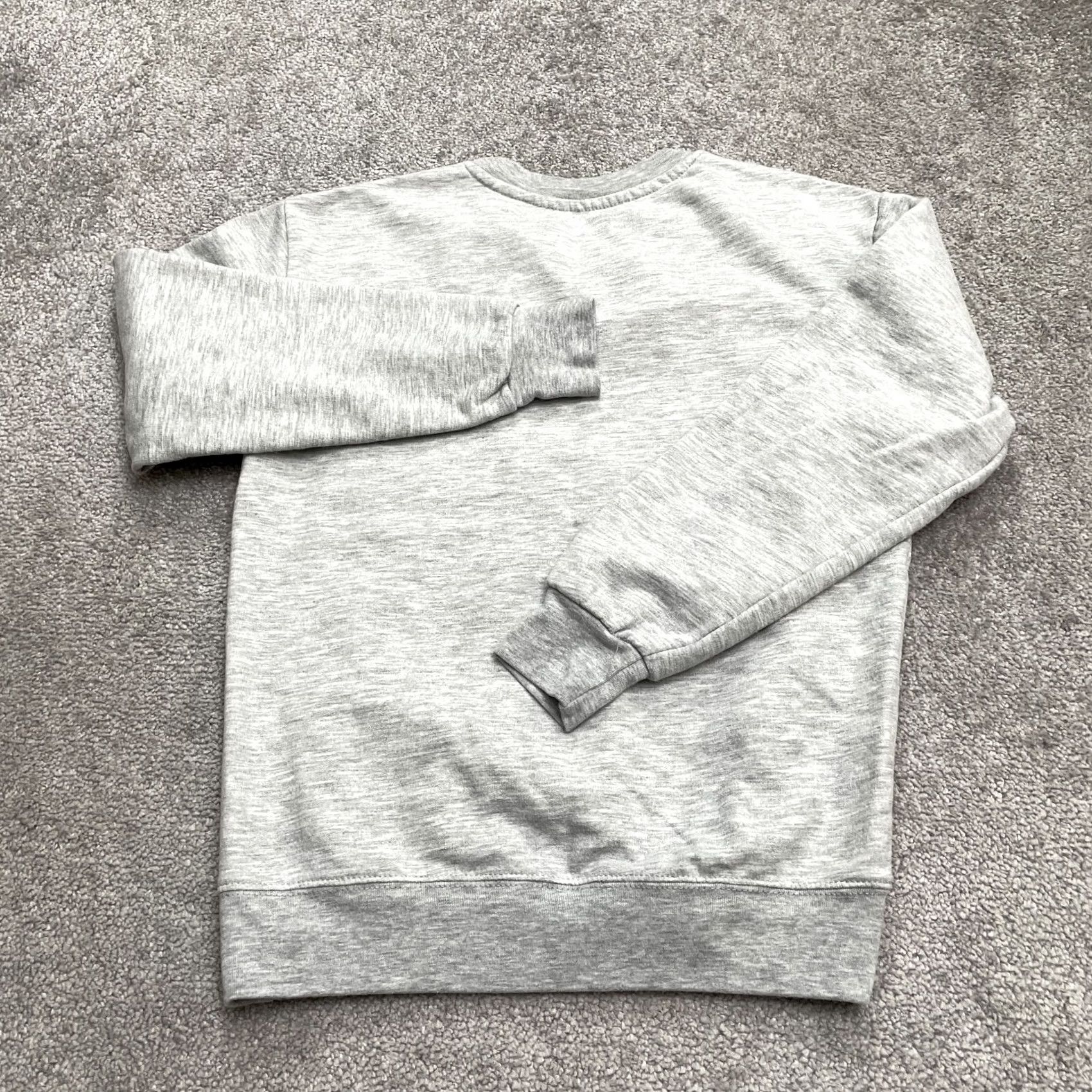 Disney Disney Winnie The Pooh Embroidered Graphic Sweatshirt Womens XS Gray Crew Neck Size XS / US 0-2 / IT 36-38 - 2 Thumbnail