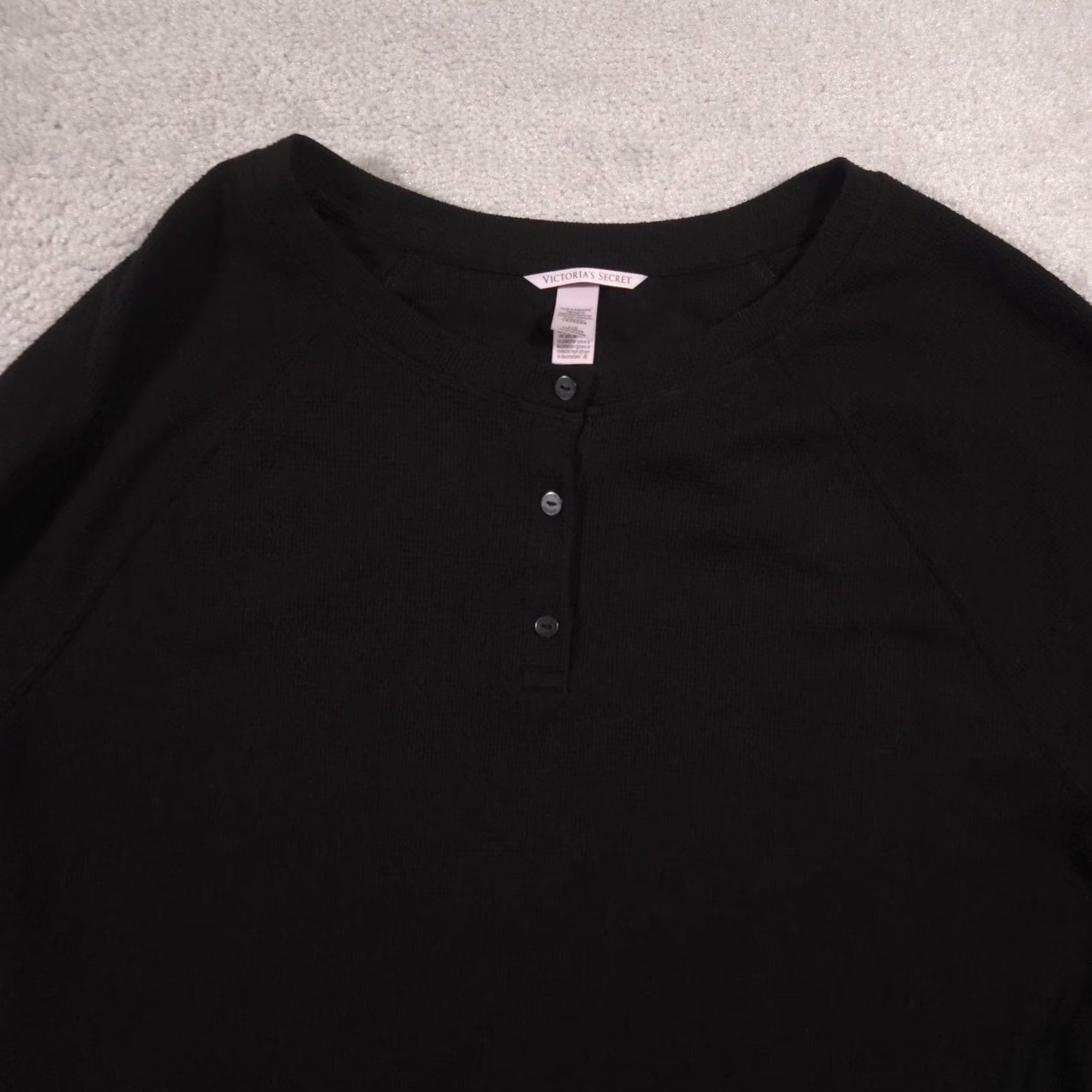 Victoria's Secret Victoria's Secret Shirt Womens L Black Thermal Henley Long Sleeve Knit Top Size L / US 10 / IT 46 - 3 Thumbnail