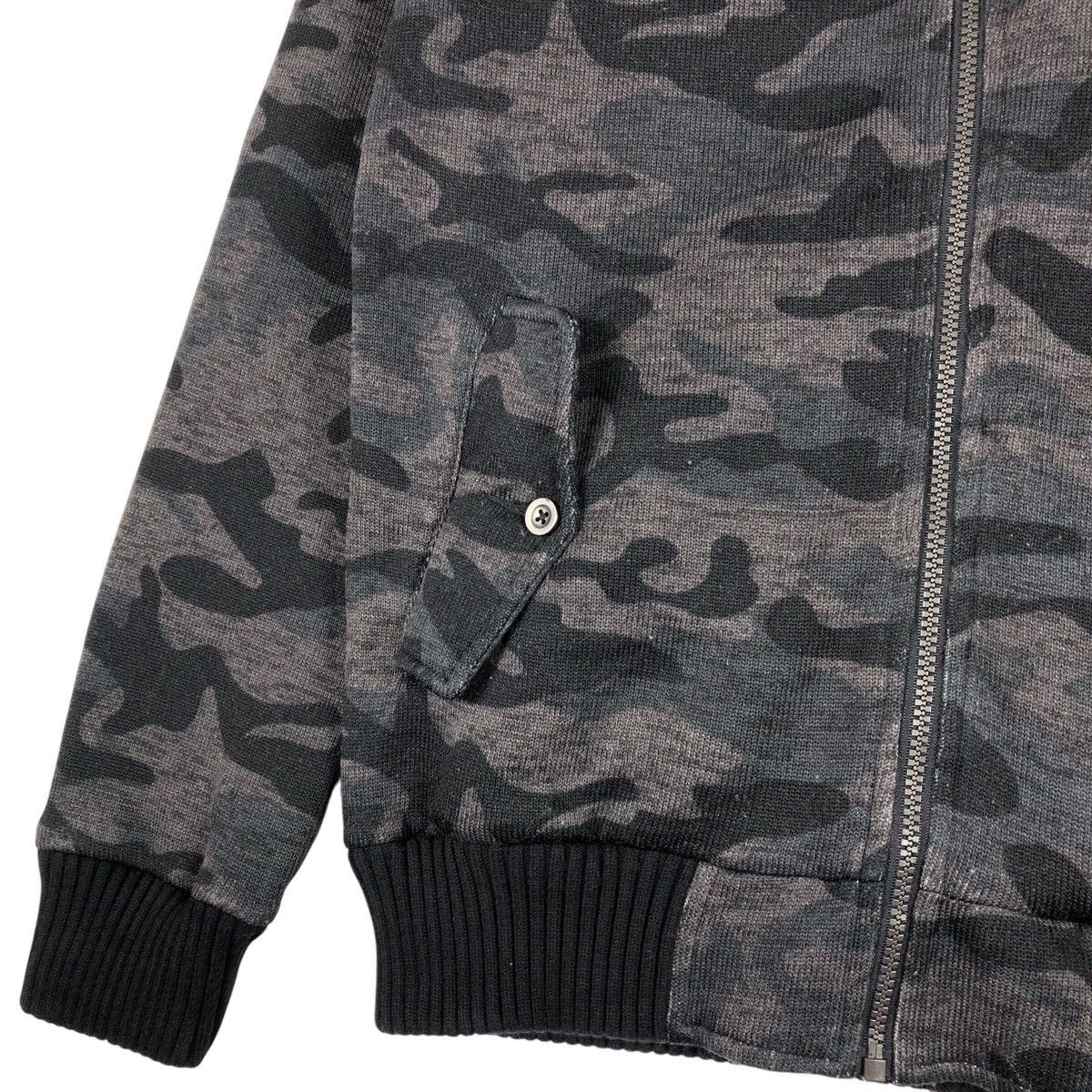 In The Attic IN THE ATTIC Rare Camouflage Zipper Sweater Size US L / EU 52-54 / 3 - 4 Thumbnail