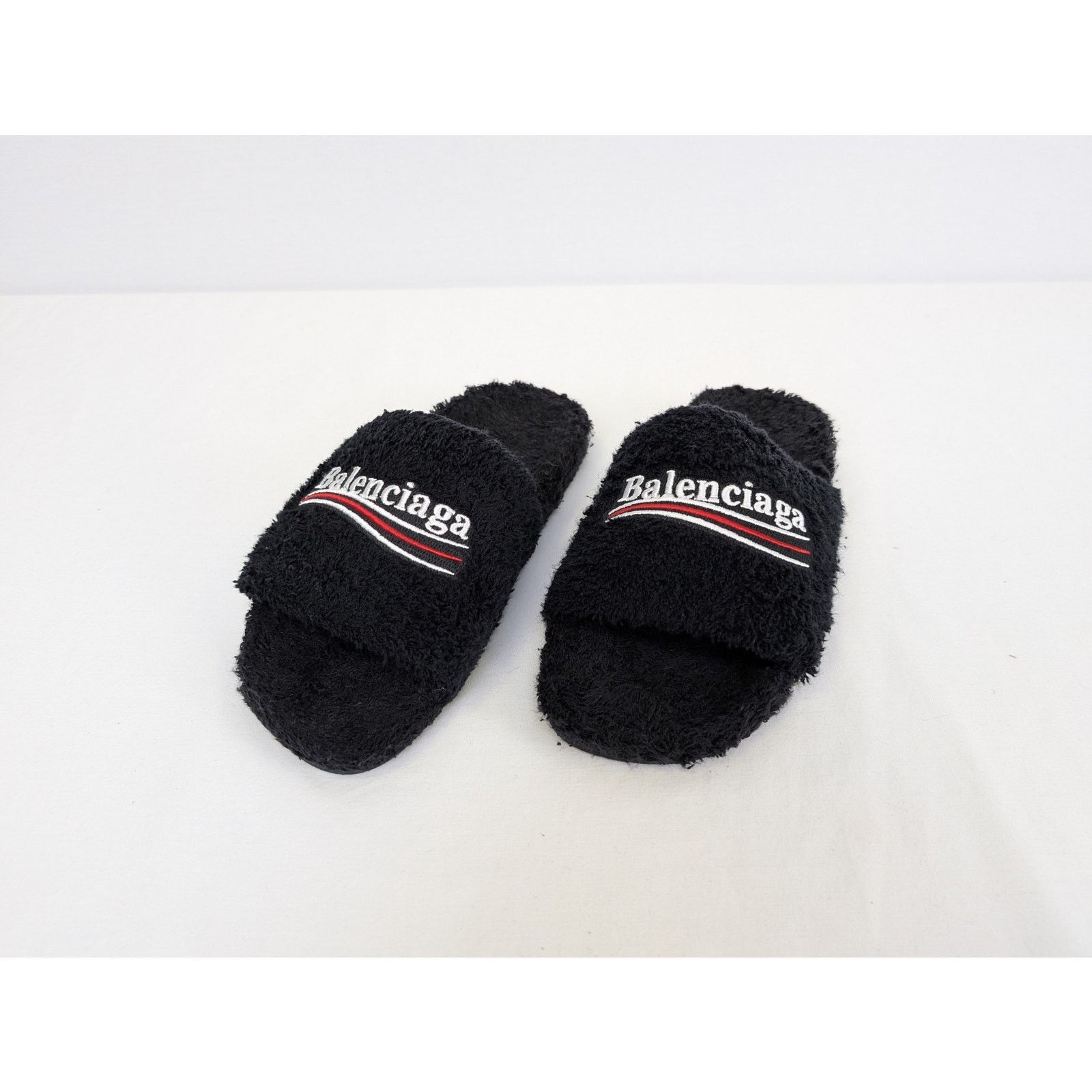 Balenciaga o1rshd1 /DUP/ Furry Slide Soft Towel Material Polite Slipper Size US 5 / EU 37 - 7 Thumbnail