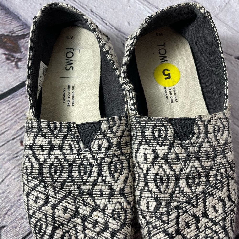 Toms Toms Alpargata Black White Geo Print Woven Shoes Size 5 Size US 5 / IT 35 - 2 Thumbnail