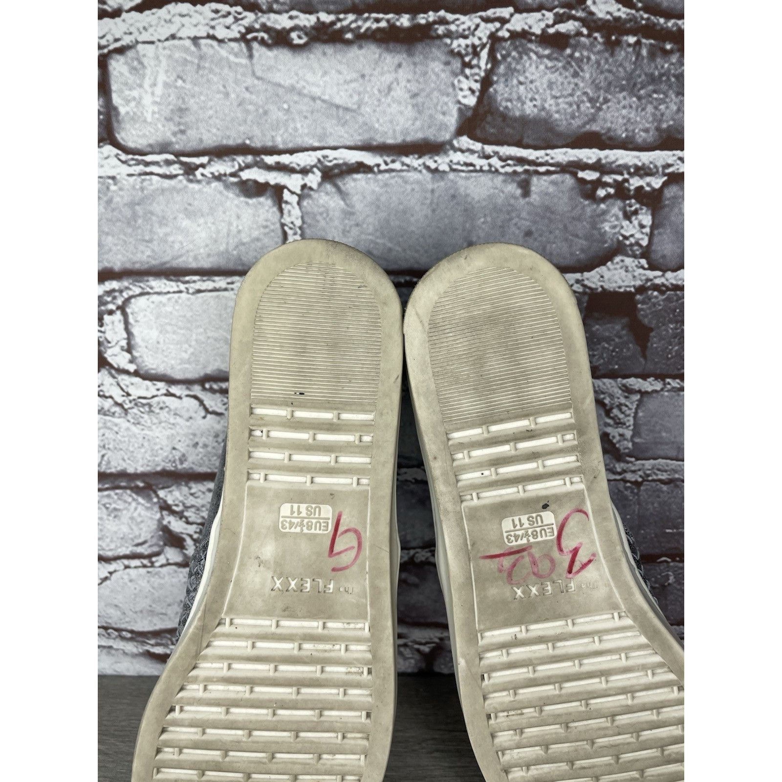 A-Flex The Flexx Silver Leather Shimmer Weaves Woven Sneakers Women Size US 11 / IT 41 - 8 Thumbnail