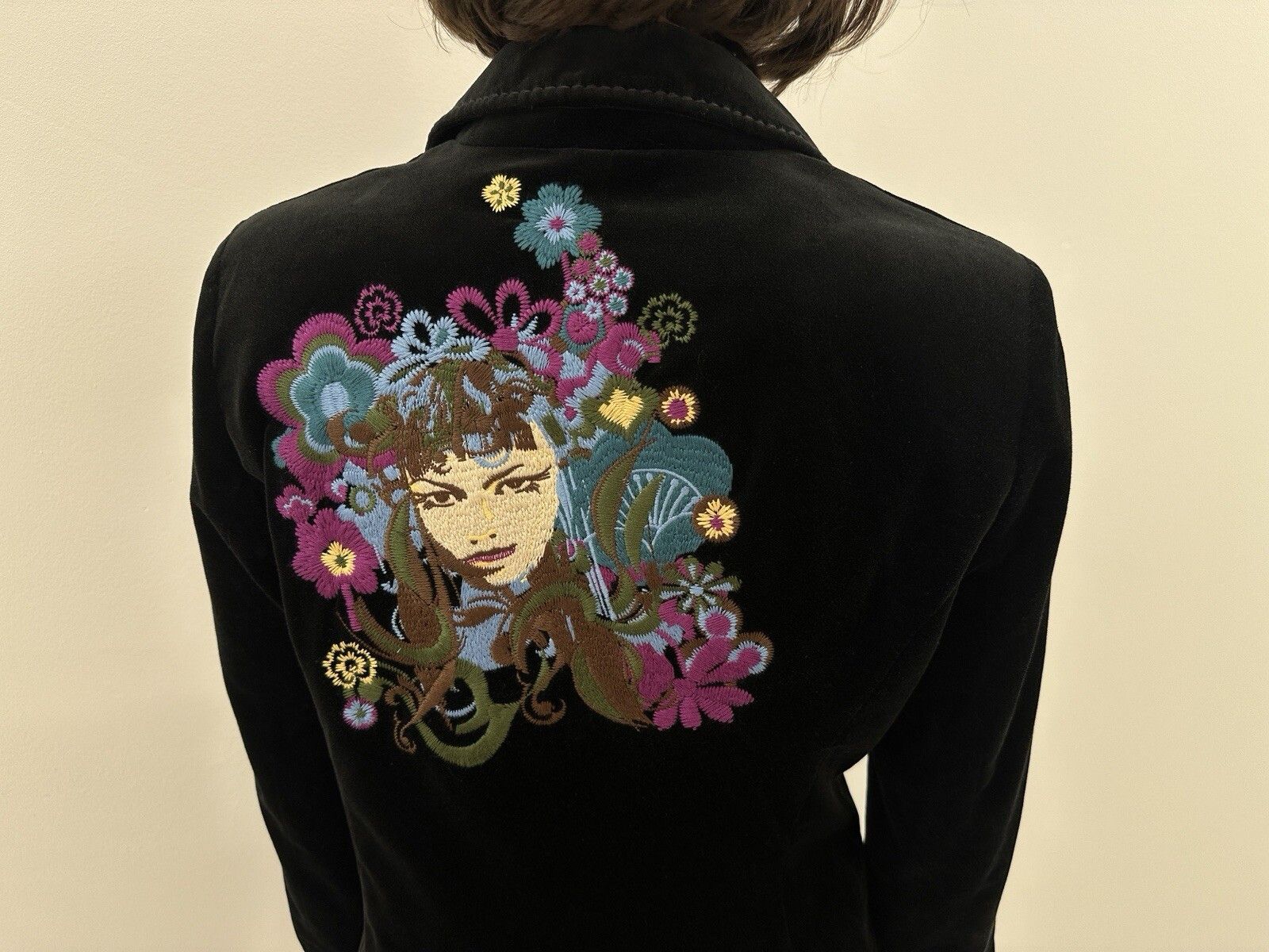 True Religion True Religion Velvet Blazer Embroidered Back Fitted Jacket Size L / US 10 / IT 46 - 7 Thumbnail
