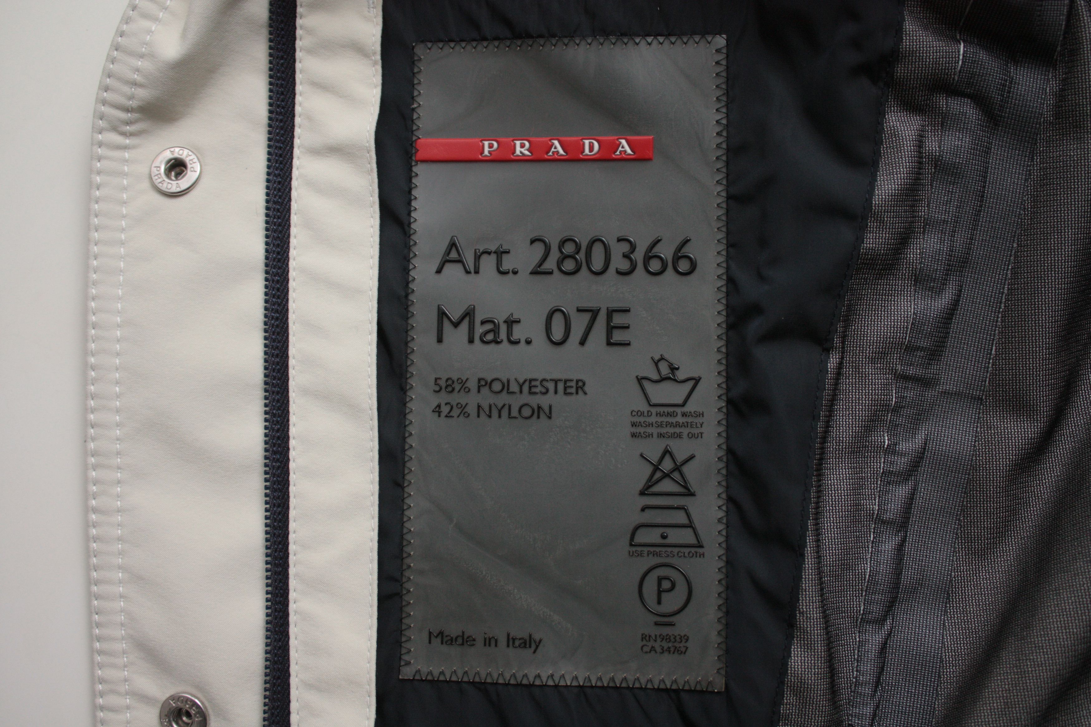 Prada Prada Gore-Tex Cream Beige Trench Coat Women's 42 Size M / US 6-8 / IT 42-44 - 9 Thumbnail