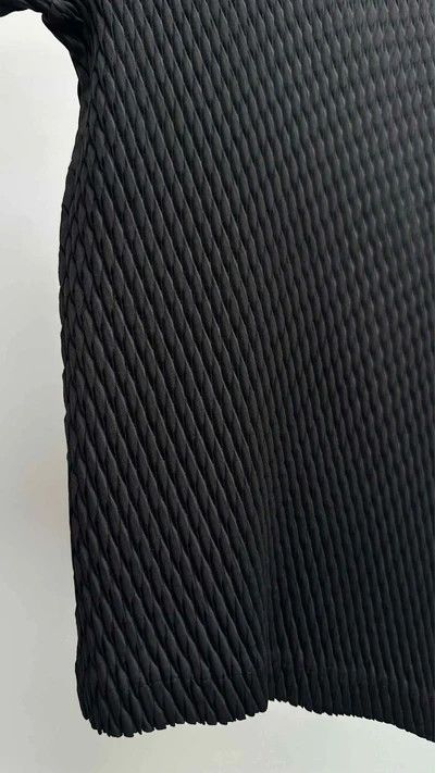 Issey Miyake o1tko10526 Sleek Pleats Top in Black Size M / US 6-8 / IT 42-44 - 4 Thumbnail