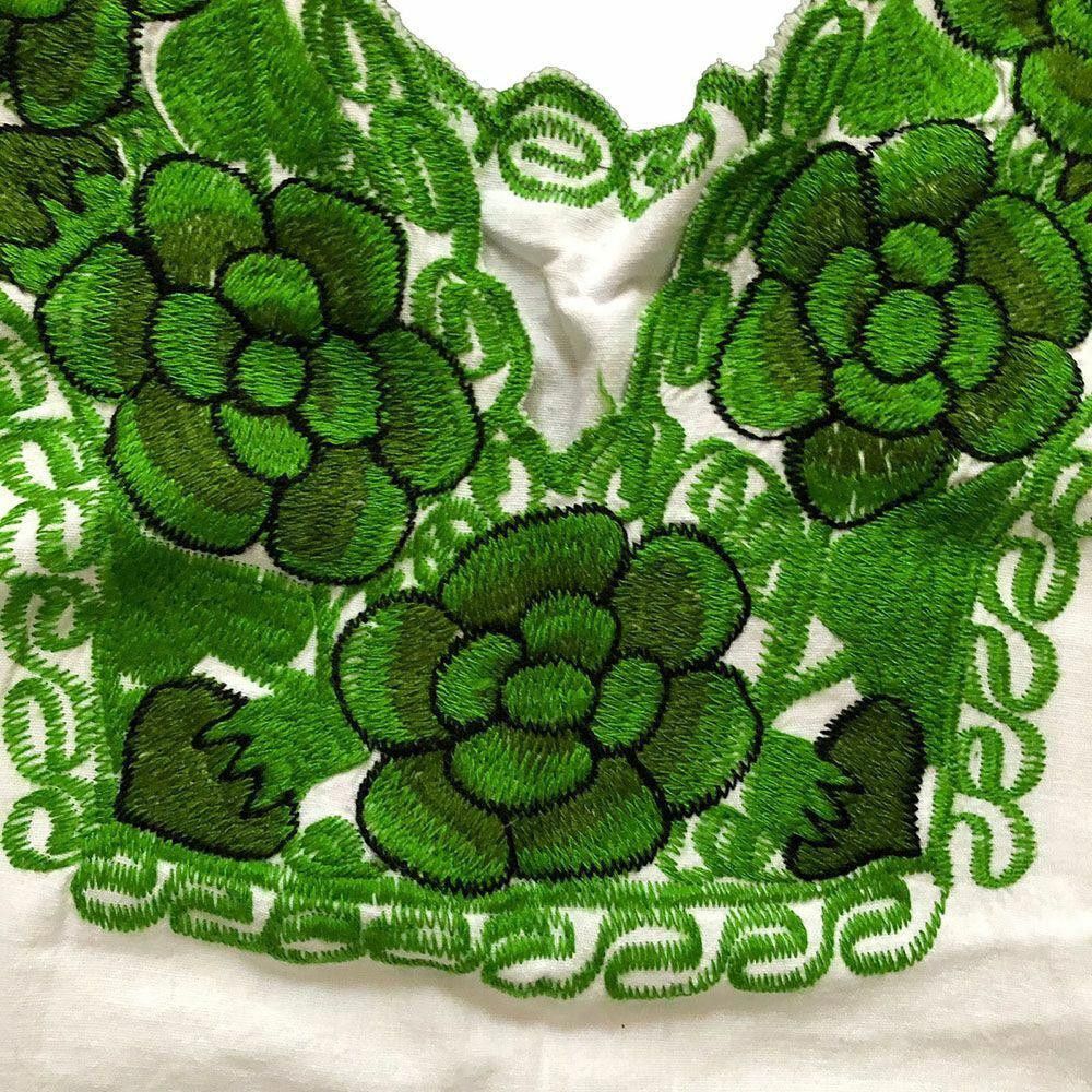 Designer Pre Owned Embroidered White Hand Made Blouse L Size L / US 10 / IT 46 - 4 Thumbnail