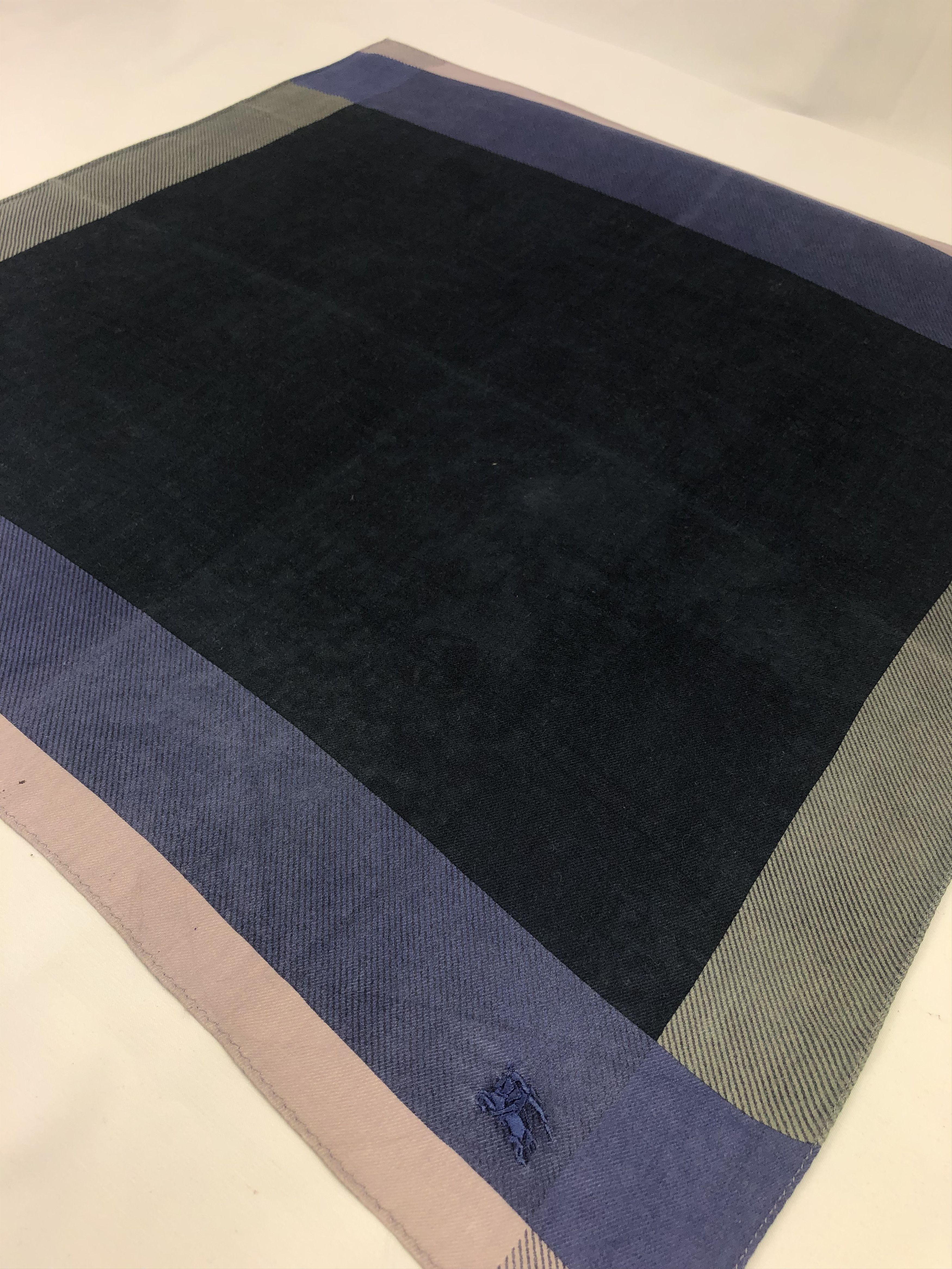 Burberry Burberry Handkerchief / Bandana / Neckerchief Size ONE SIZE - 4 Thumbnail
