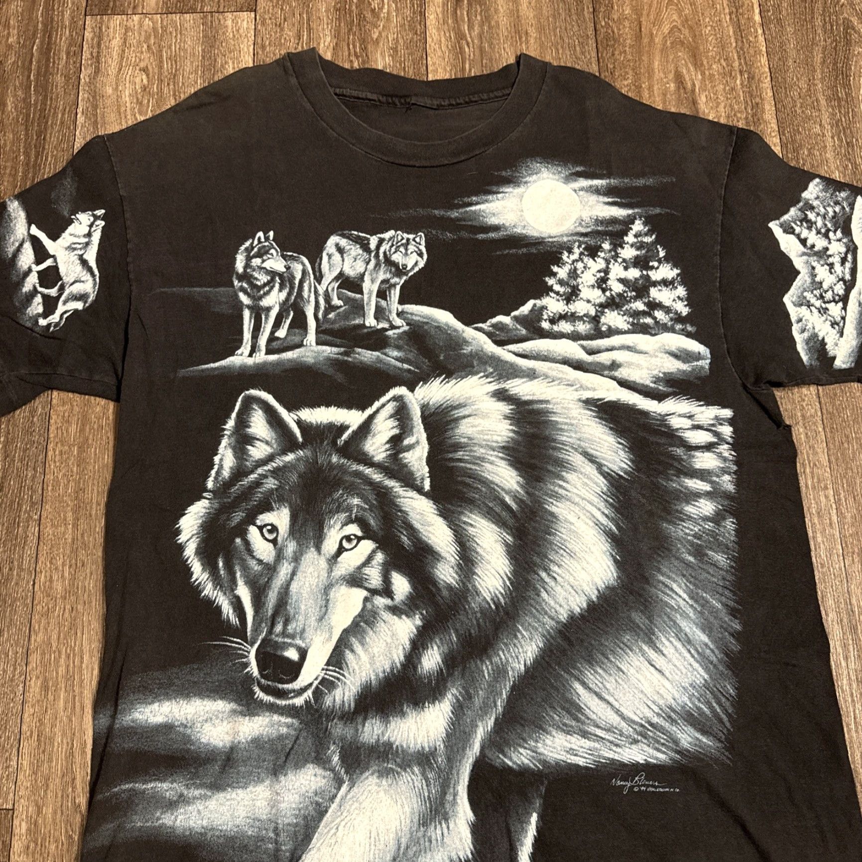 Vintage VINTAGE 1994 Wolf Husky Nature Animal Husky Black Big Graphic AOP T-Shirt XL Mens Size US XL / EU 56 / 4 - 5 Thumbnail