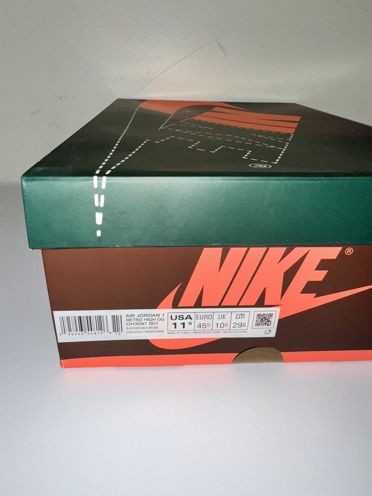 Jordan Brand Air Jordan 1 Retro ‘Hand Crafted’ High Og Size US 11.5 / EU 44-45 - 6 Thumbnail