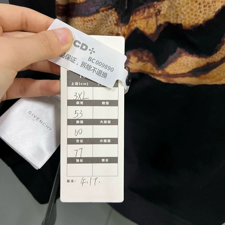 Givenchy Givenchy SizeXXXL Josh Smith Collaboration Ceramic Print Sh Size US M / EU 48-50 / 2 - 5 Thumbnail
