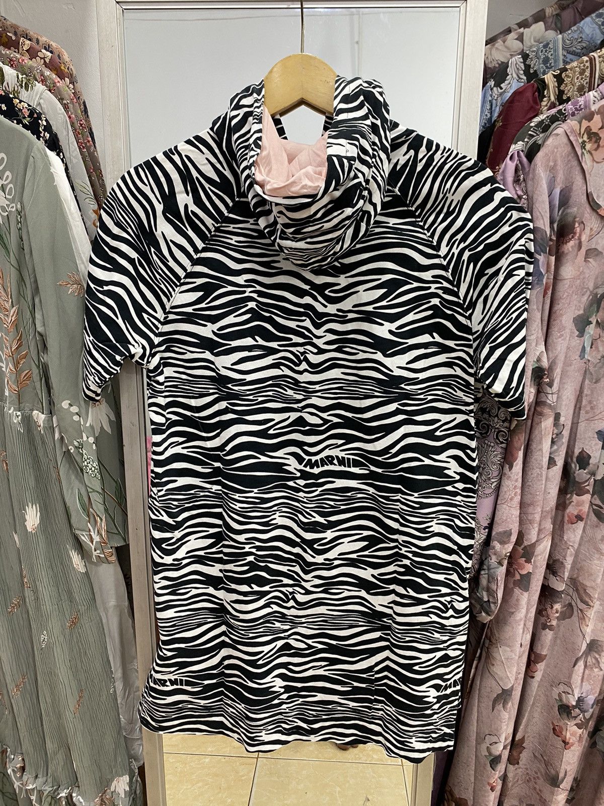 Marni Marni Camo Short Sleeve Hoodie Size US S / EU 44-46 / 1 - 4 Thumbnail