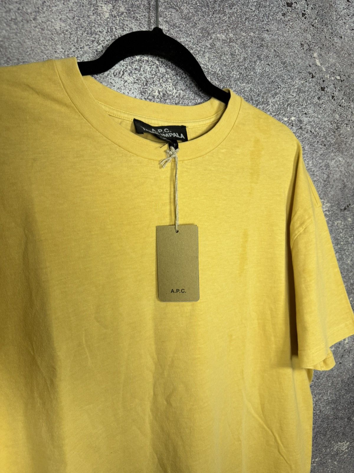 A.P.C. A.P.C Tame Impala Tee Small NWT Size US S / EU 44-46 / 1 - 5 Thumbnail
