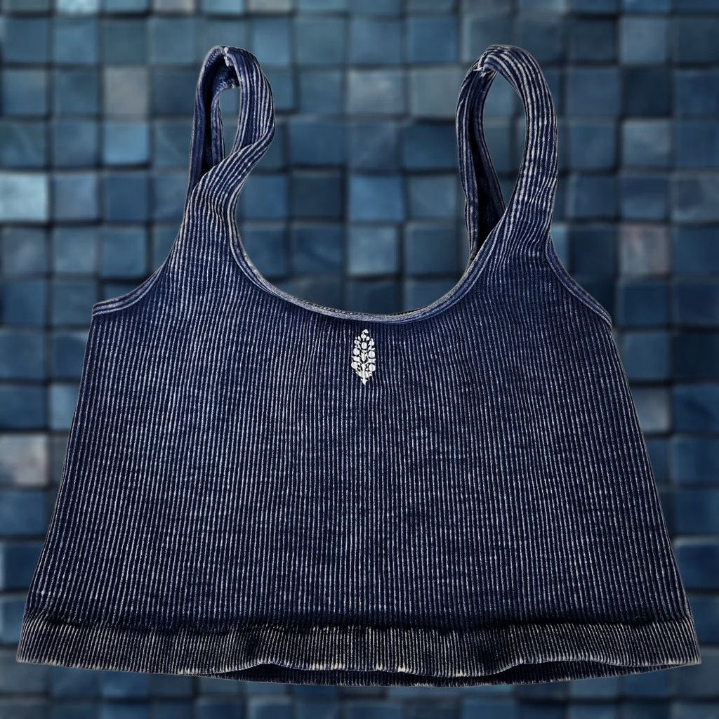 Free People Movement Free People Women's Cropped Tank Square Happiness Runs Size M/L Navy Blue Knit Nylon Spandex Casual All Seasons Tank Womens Size M / US 6-8 / IT 42-44 - 1 Thumbnail