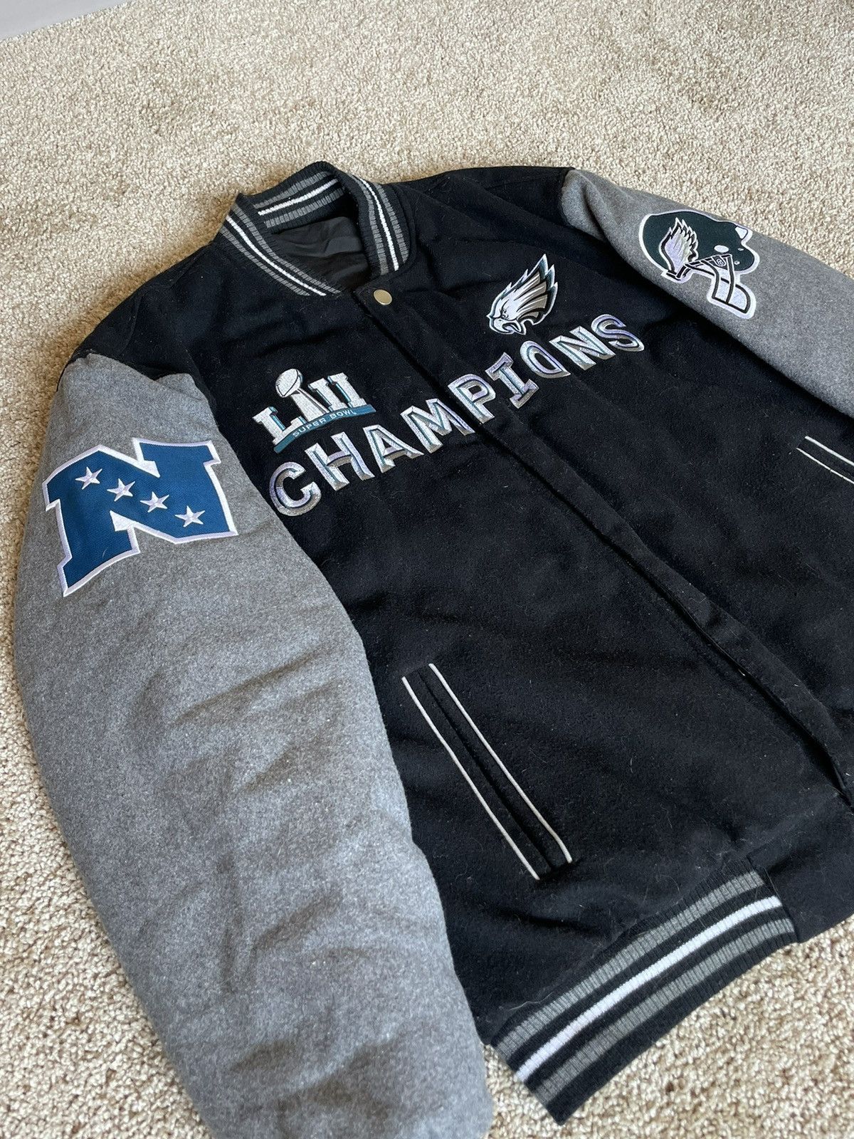 Philadelphia deals Eagles Superbowl LII bomber jacket