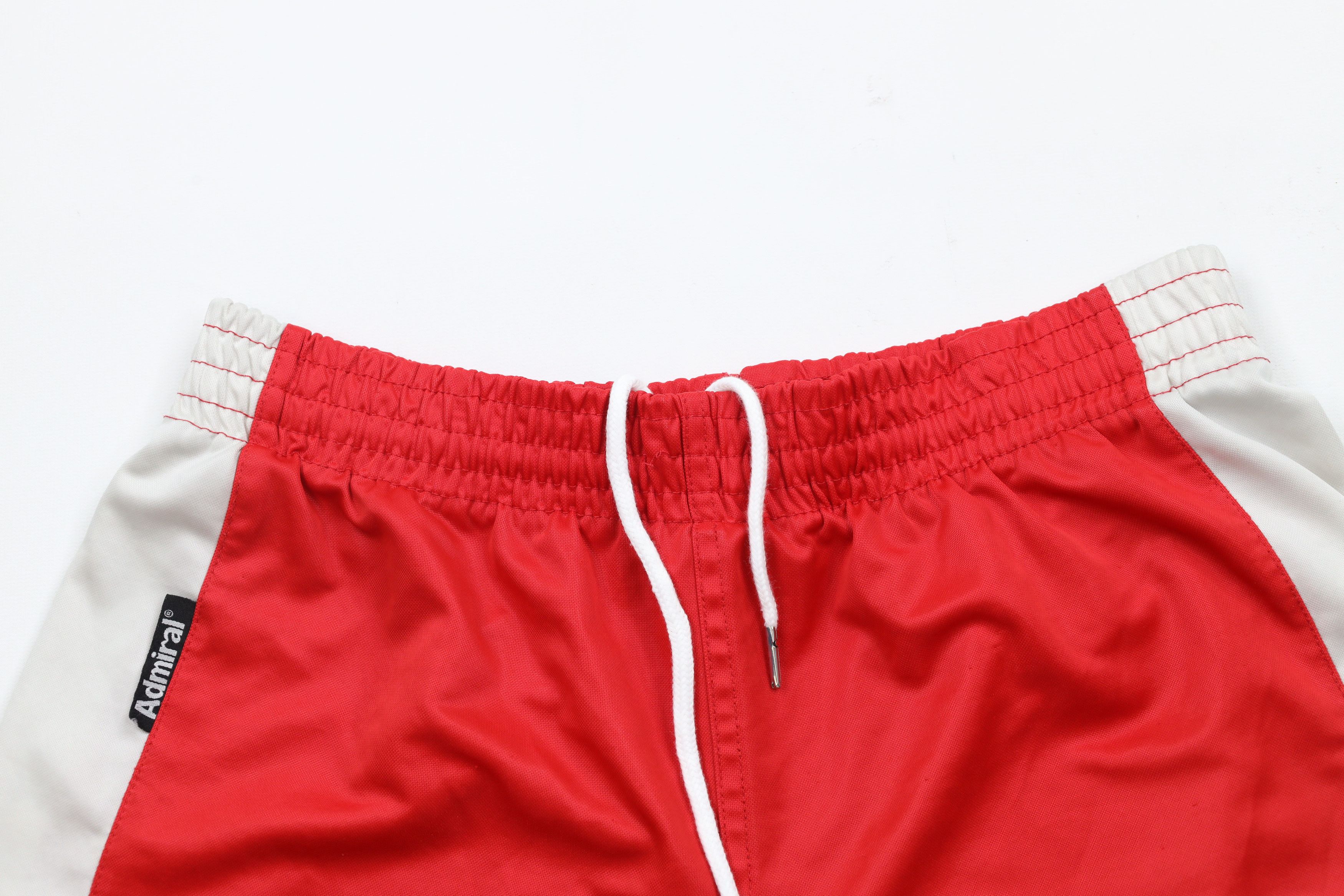 Vintage Vintage 90s Streetwear Above Knee Futbol Soccer Shorts Red Size US 32 / EU 48 - 2 Thumbnail