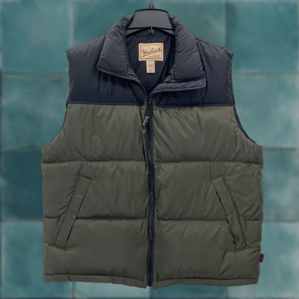 Vintage Woolrich Vest Mens Large Earth Green Goose Down Puffer Full Zip Pockets Camp Size US L / EU 52-54 / 3 - 1 Thumbnail