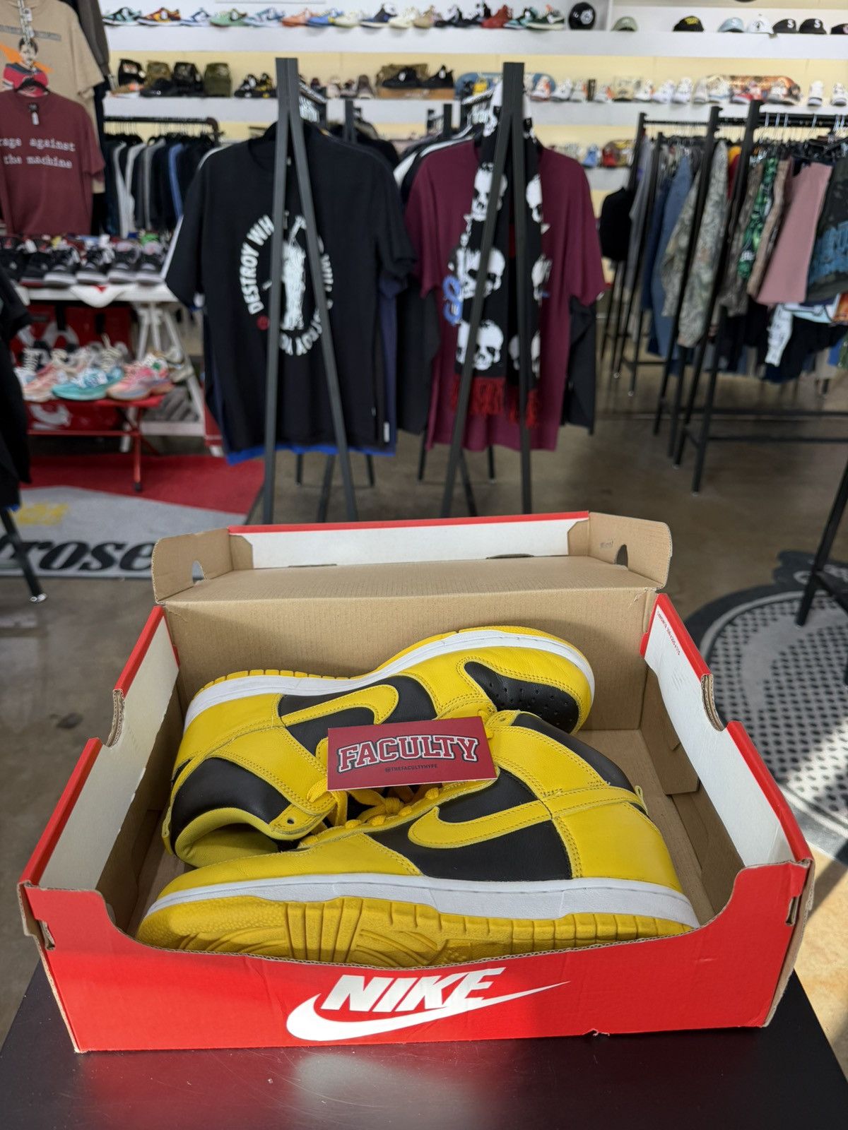 Nike Nike Dunk High Iowa Size 7 (2020) Size US 7 / EU 40 - 11 Thumbnail