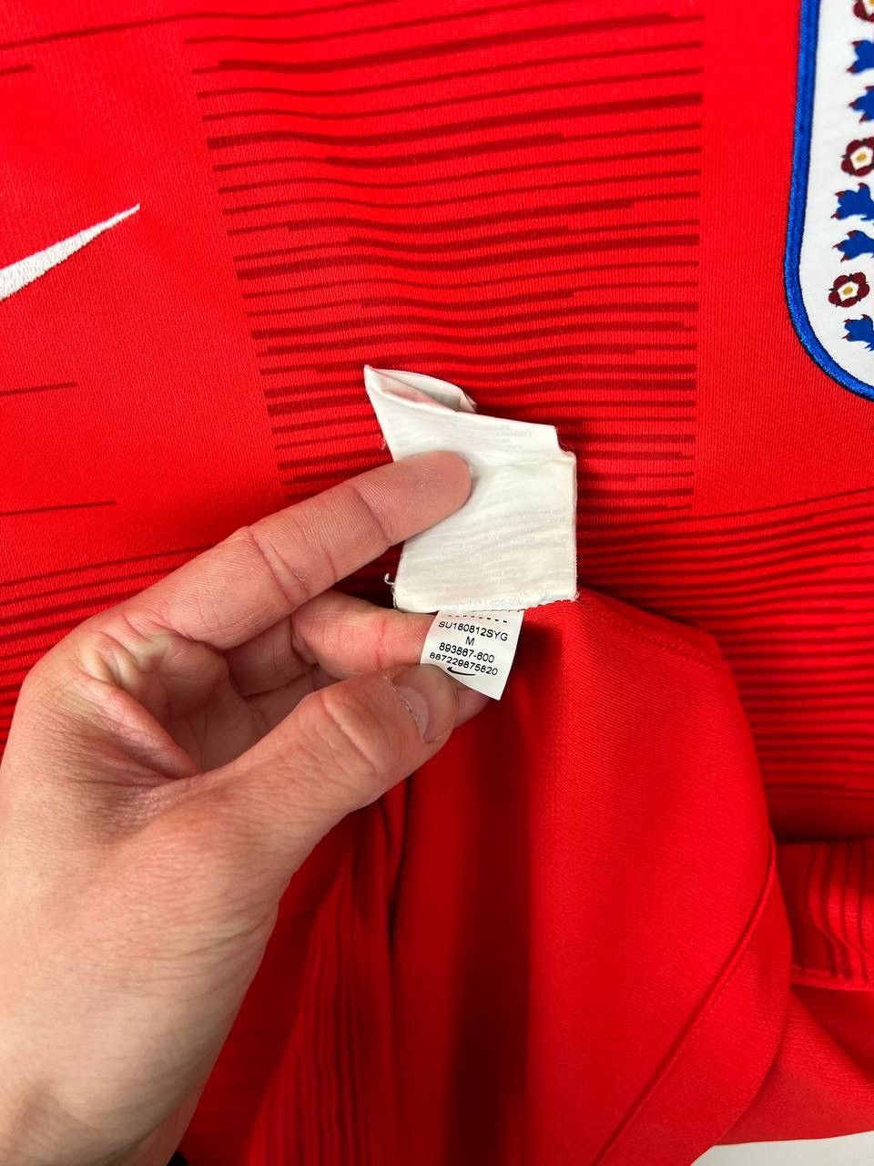 Vintage England Nike 2018-2019 jersey t-shirts size M Size US M / EU 48-50 / 2 - 5 Thumbnail