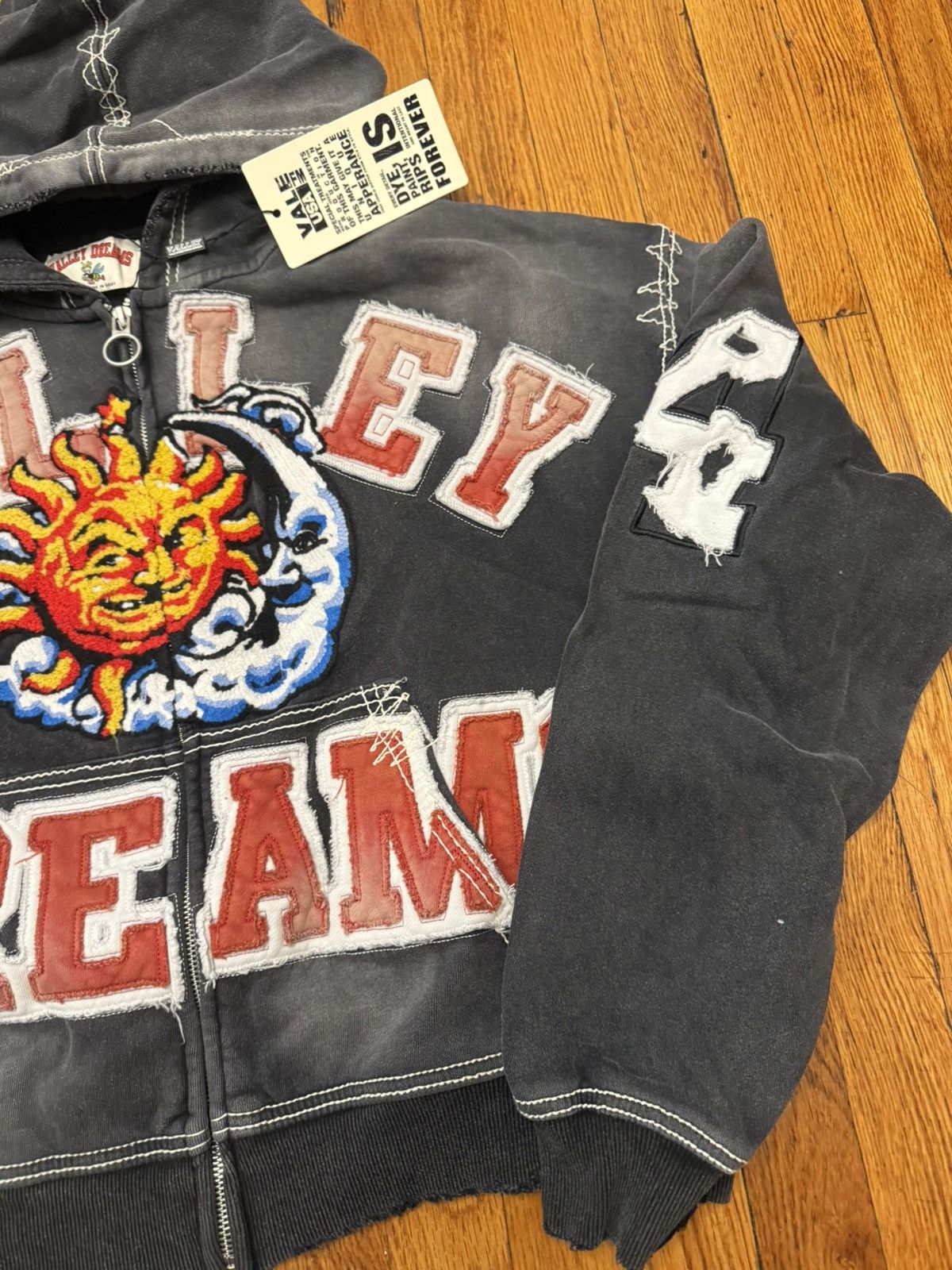 Vale Vale Black Sunny Zip Up Sun Moon Valley Dream Hoodie Size M Size US M / EU 48-50 / 2 - 5 Thumbnail