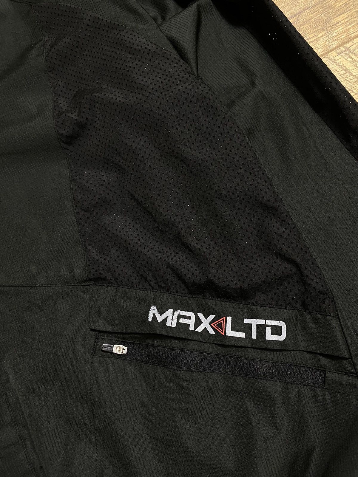 Nike Nike MAX LTD Windbreaker Jacket (Size L) Size US L / EU 52-54 / 3 - 3 Thumbnail