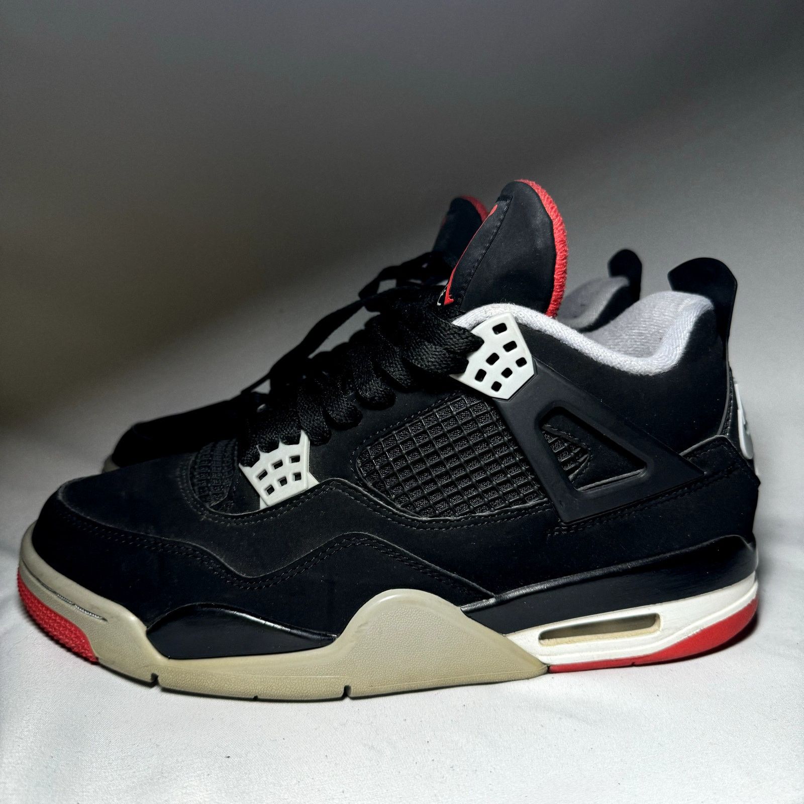 Jordan Brand × Nike Size 9.5 - Nike Air Jordan 4 Retro OG Bred 2019 Men's Shoes Size US 9.5 / EU 42-43 - 9 Thumbnail