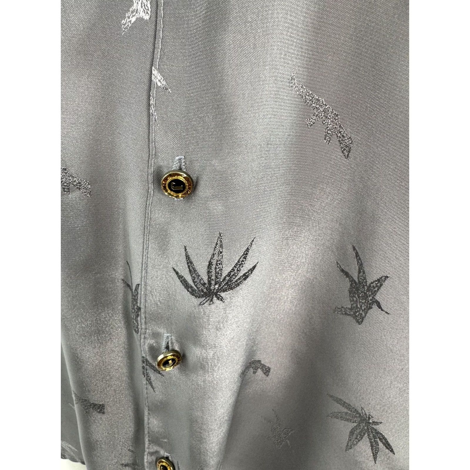 Vintage Jhovanny Italy / USA - 420 AK47 AR15 Assault Rifle ALL OVER Weed M Shirt Button-Up Short Sleeve Silver Men M USA 90s C7 Size US M / EU 48-50 / 2 - 3 Thumbnail
