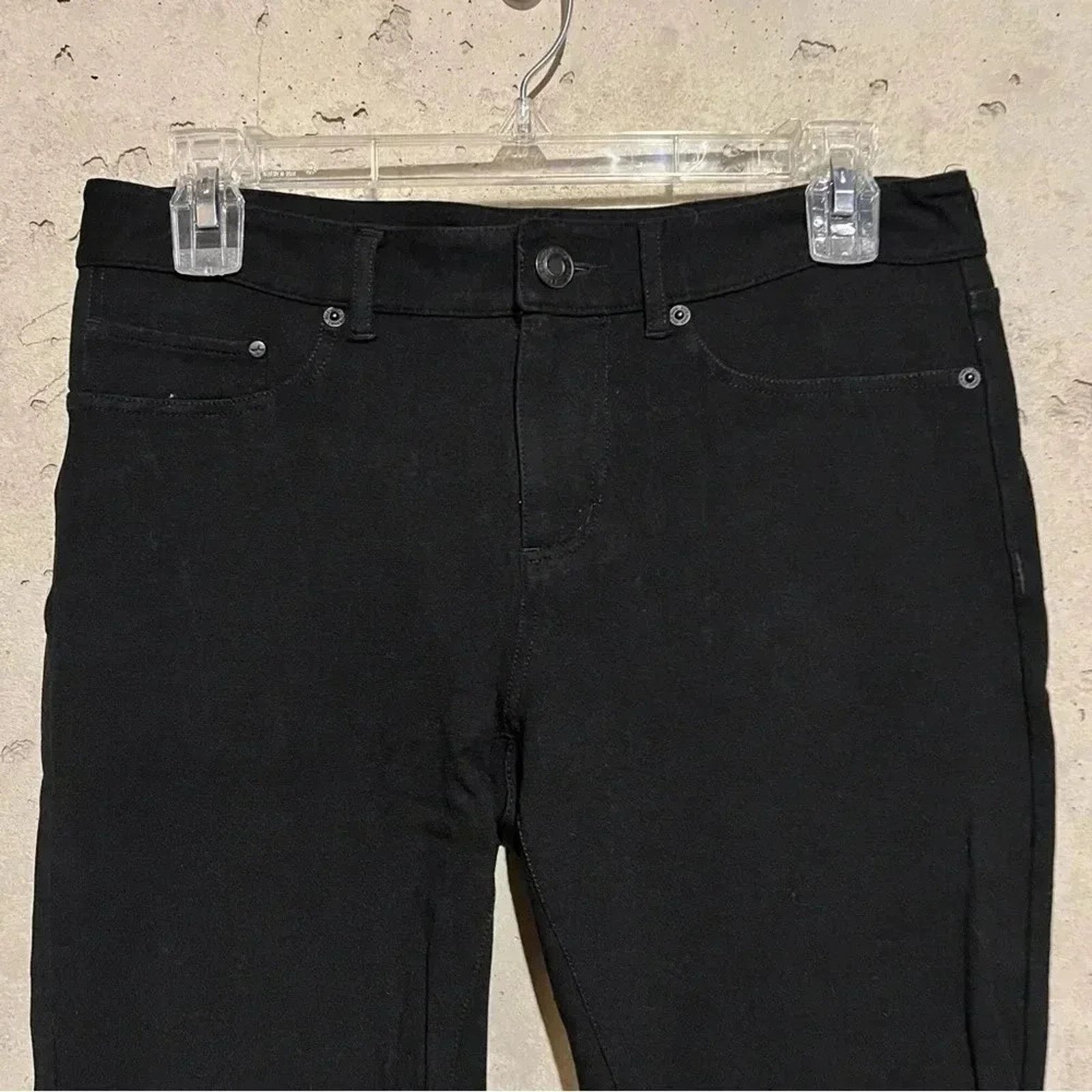 Eddie Bauer Eddie Bauer Sz 6 Black Skinny Jeans Rayon Spandex Zip Up Size 28" / US 6 / IT 42 - 2 Thumbnail