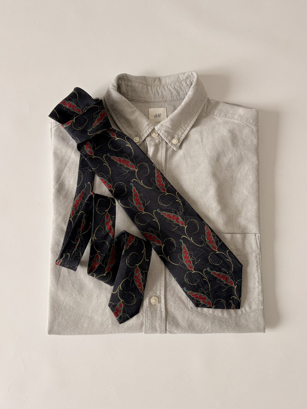 Giorgio Armani GEORGIO ARMANI CRAVATTE VINTAGE SILK RED AND BLACK TIE ITALY Size ONE SIZE - 1 Thumbnail