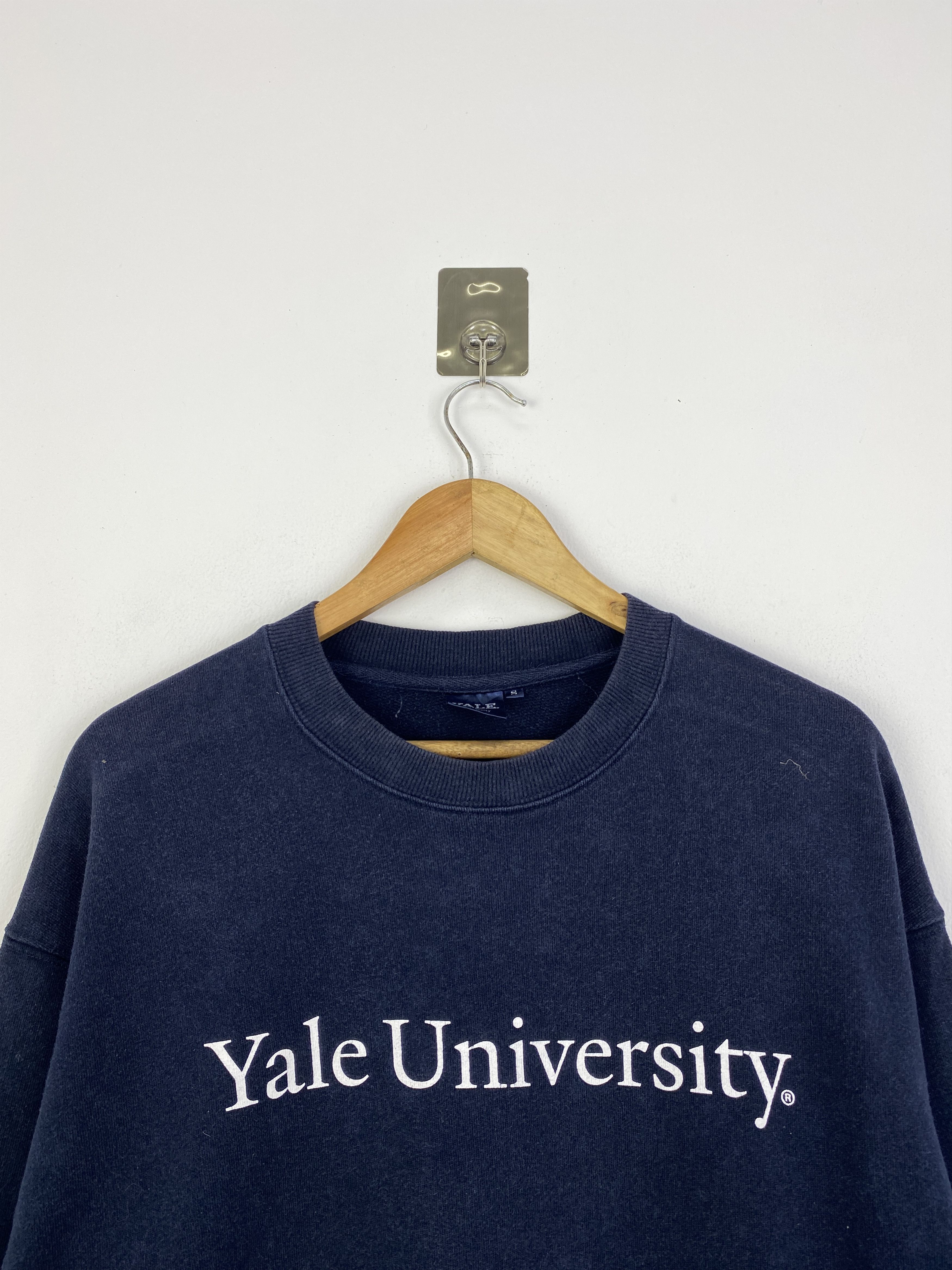 Vintage Vintage Yale Sweatshirt Spellout Crewneck SH0023 Size US S / EU 44-46 / 1 - 2 Thumbnail