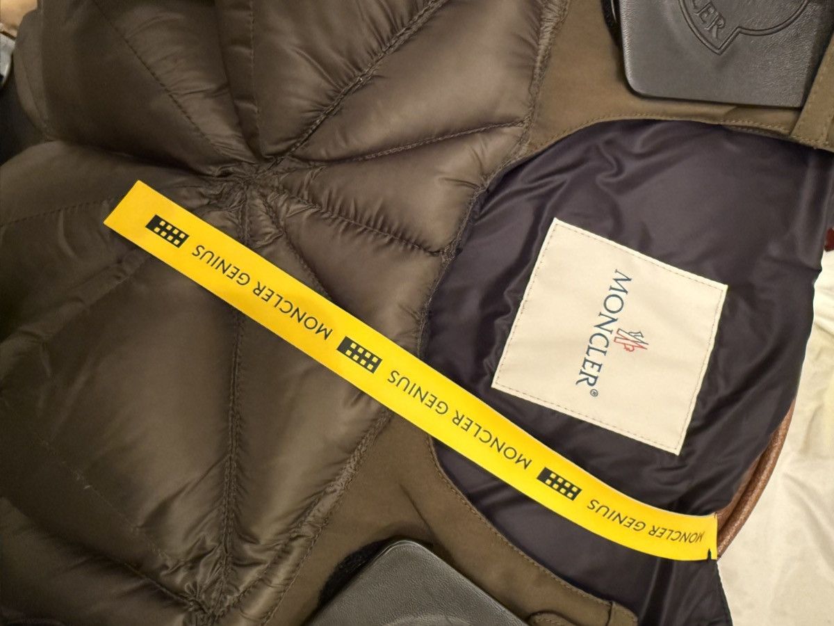 Moncler Genius × Pharrell Moncler Genius x Pharrell Turtle Vest Size US M / EU 48-50 / 2 - 11 Thumbnail
