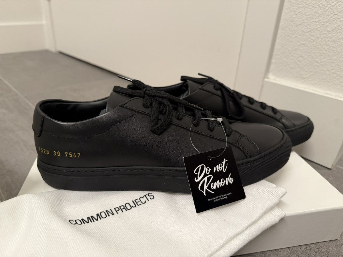 Common Projects Black Achilles Low Leather Sneakers Size 39 Size US 9 / IT 39 - 2 Thumbnail