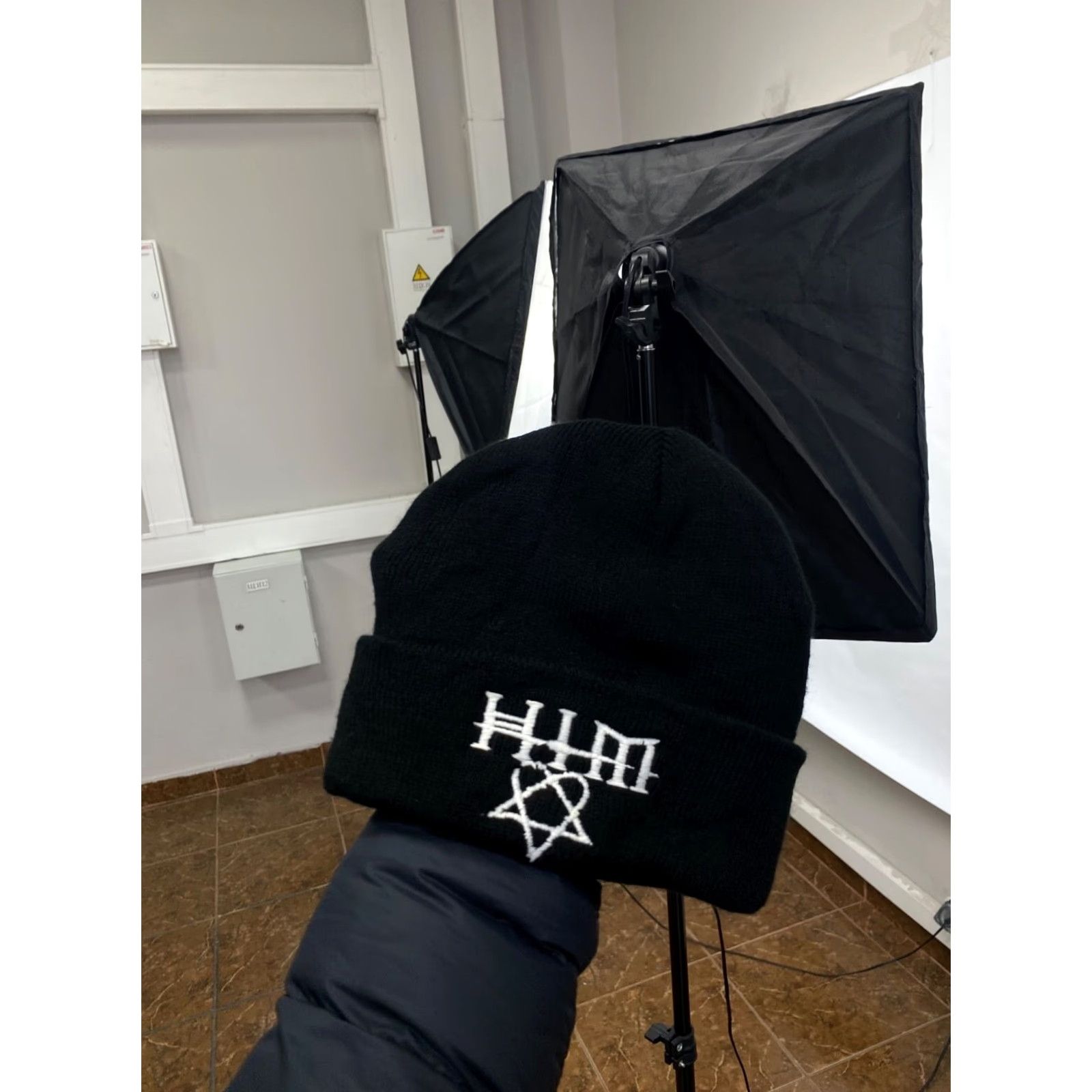 Vintage VINTAGE HIM Heartagram Hat Band Metal Rare Retro Black Hat Men One Size Adult Black/HIM Heartagram Hat Band Metal Rare Retro Size ONE SIZE - 2 Thumbnail