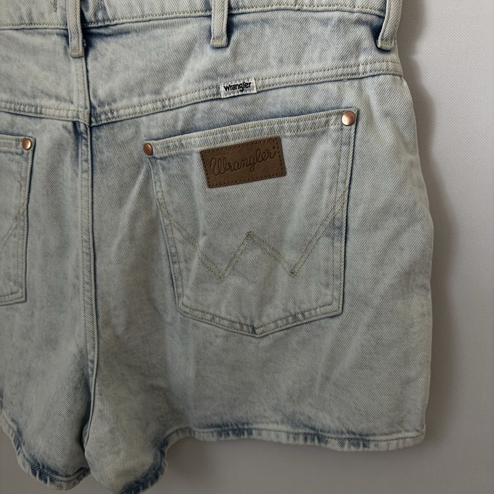 Wrangler Wrangler Festival Stretch Denim High Rise Western Shorts Size 35" - 5 Thumbnail