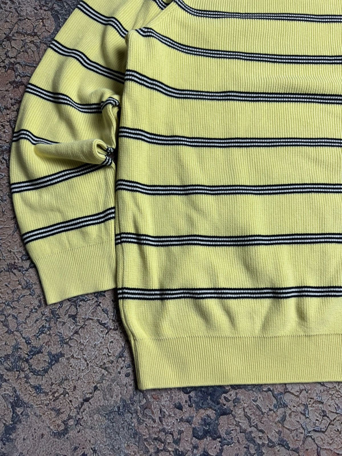 Lacoste Vintage Lacoste Sweater Knit Formal Jumper Yellow Size US XL / EU 56 / 4 - 2 Thumbnail