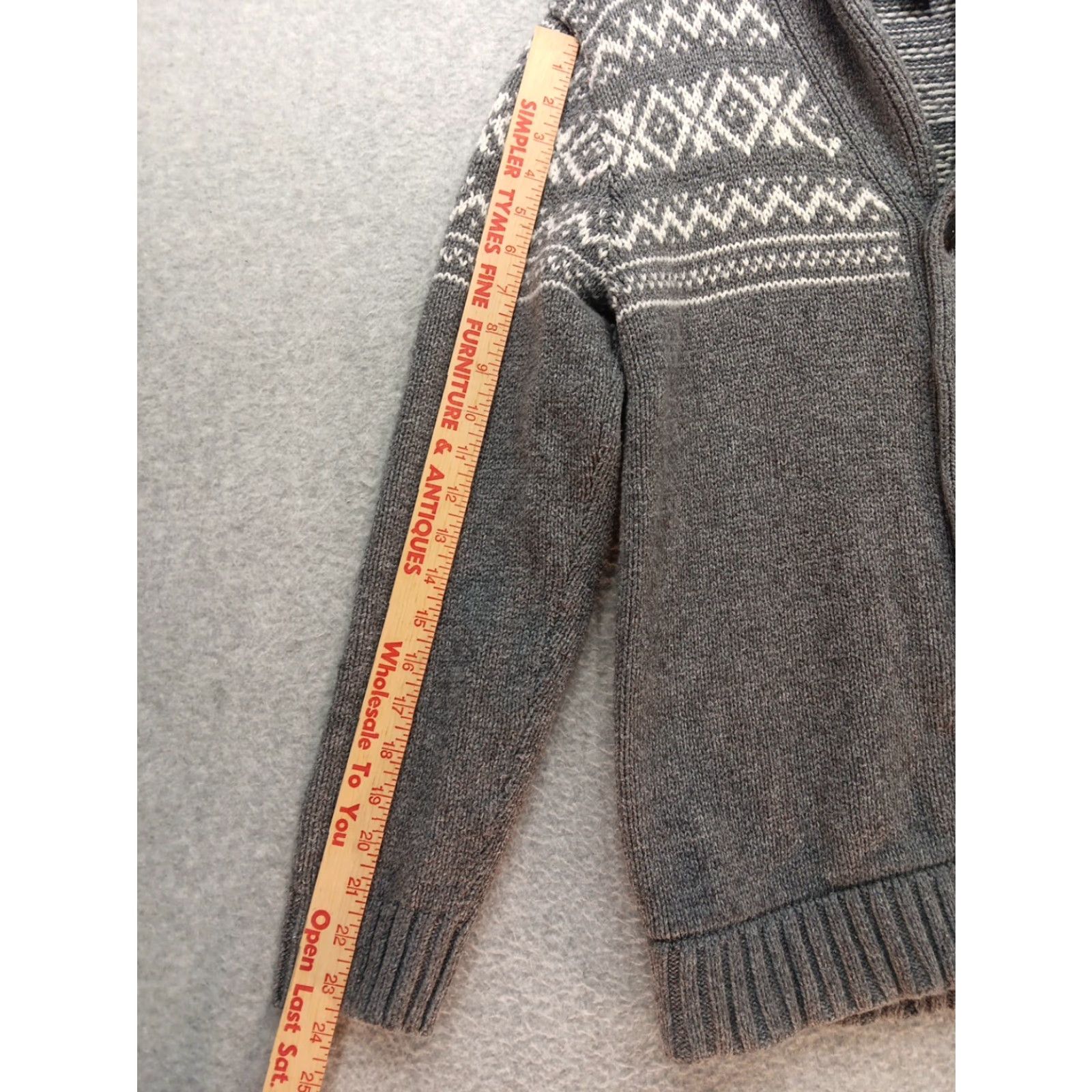 Old Navy Old Navy Fair Isle Grandpa Knit Cardigan Sweater Men L Grey White Size US L / EU 52-54 / 3 - 7 Thumbnail