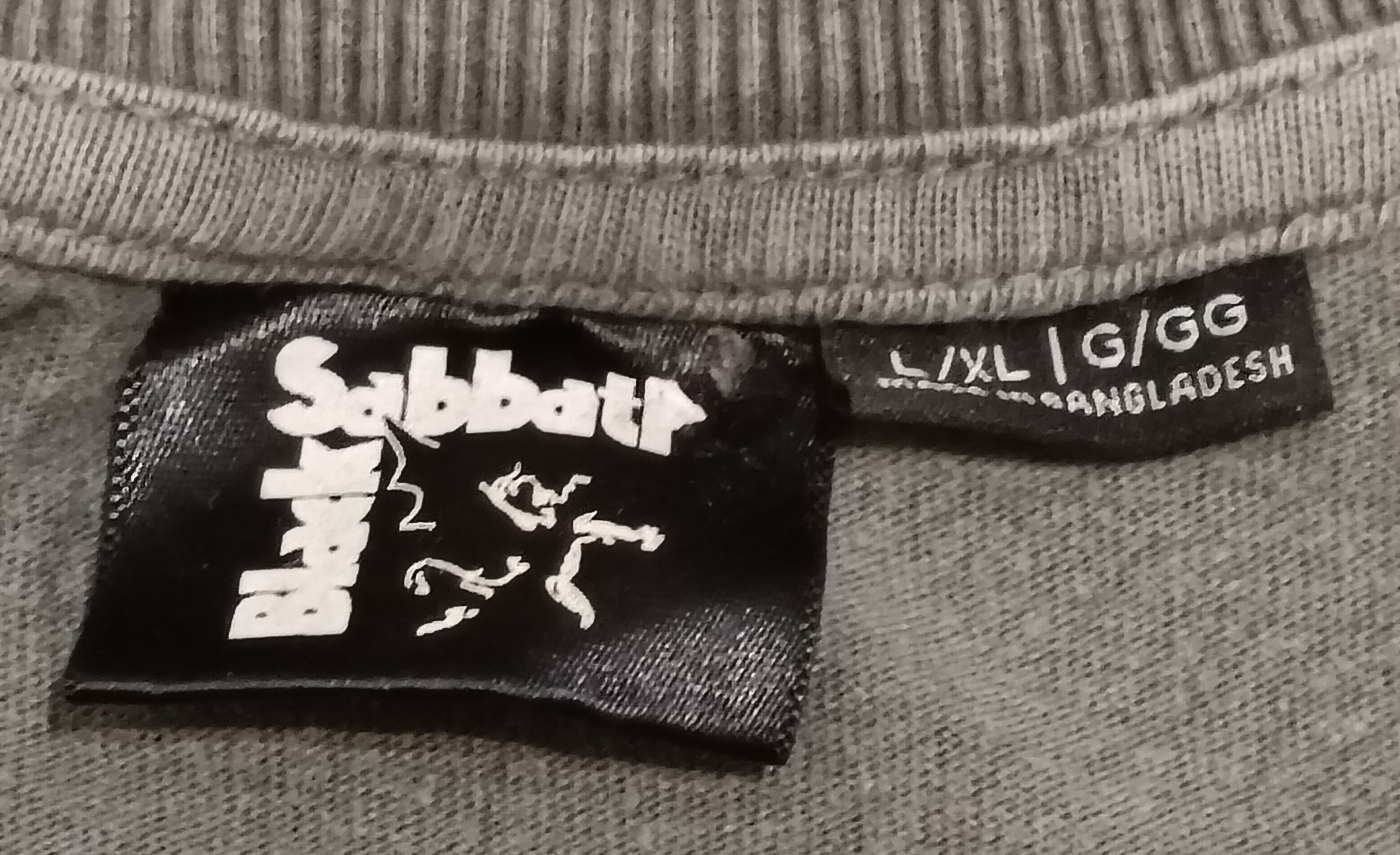 Black Sabbath BLACK SABBATH WORLD TOUR SHIRT Size US XL / EU 56 / 4 - 2 Thumbnail